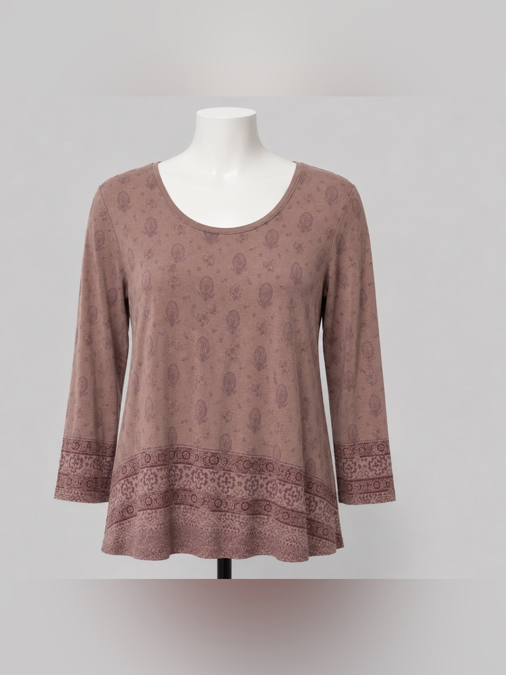 B.L.E.U. Mauve Paisley Scoop Neck Long Sleeve Top with Border Print