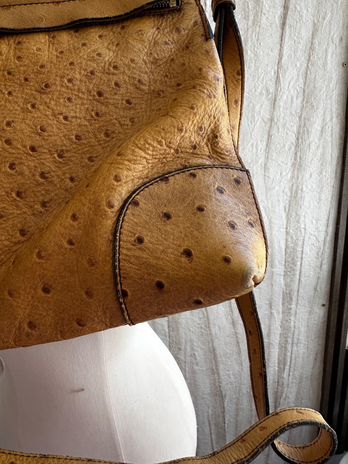 Furla handbag/shoulder bag in beige ostrich-embossed leather