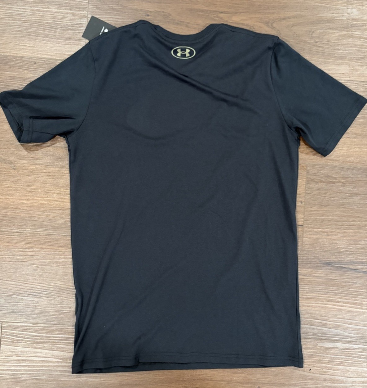 Under Armour Mens Graphic T-Shirt NWT HeatGear Size [S] Camo UA Logo Tee