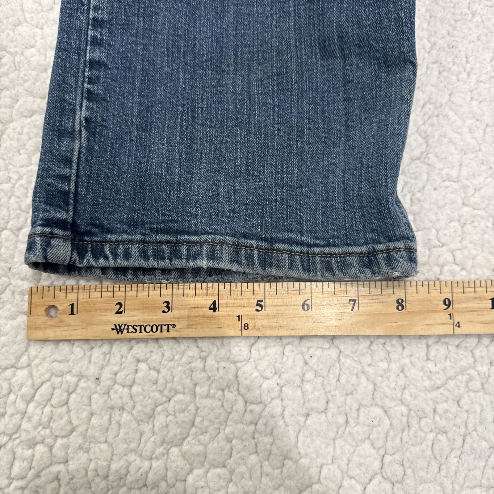 Wrangler Jeans Men’s 38×30 Blue Relaxed Fit Premium Quality Cotton workwear