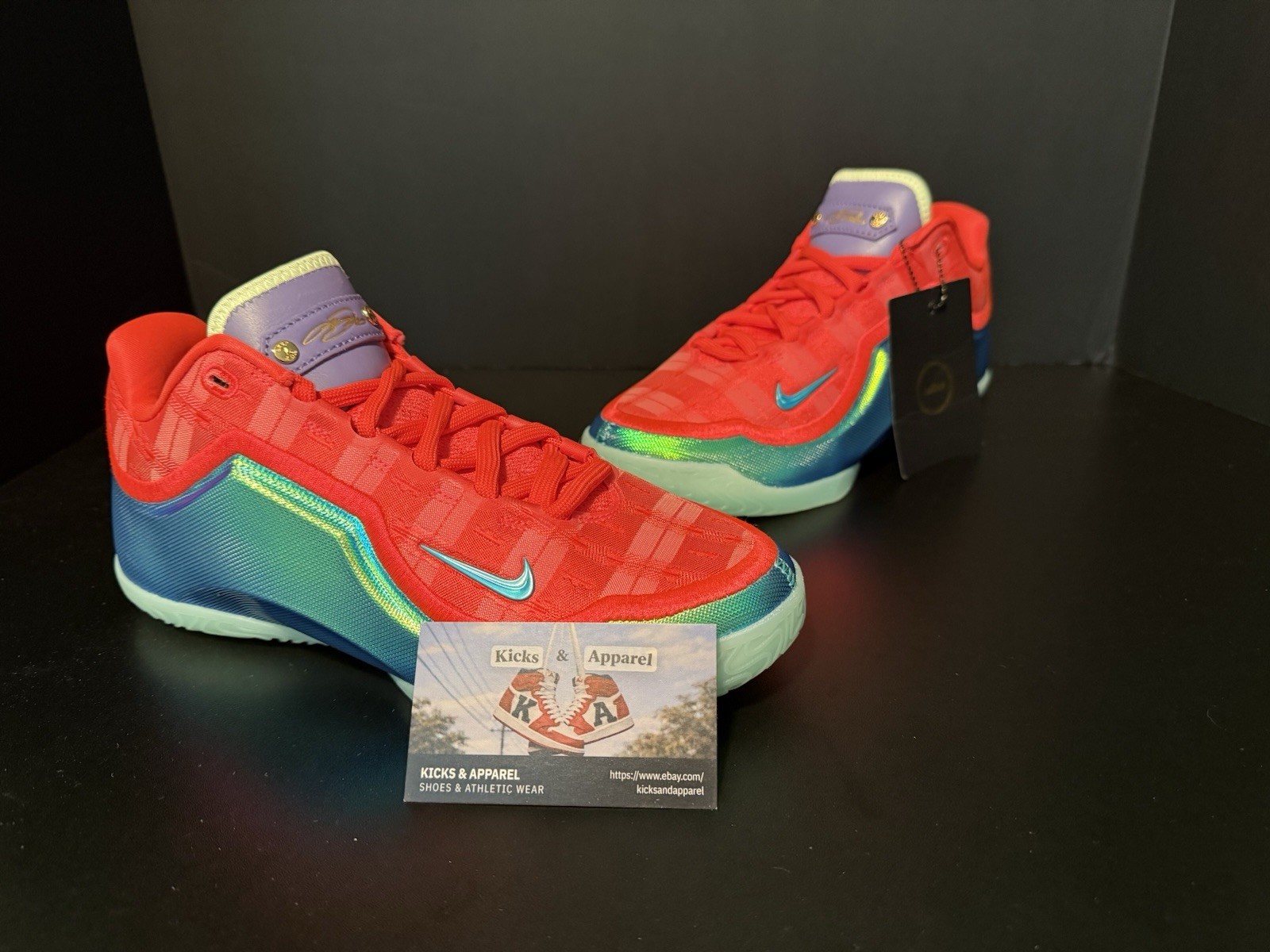 Nike Lebron 23 ‘Stocking Stuffer’ Metallic Green Sneakers Size 6.5Y IQ6708-600