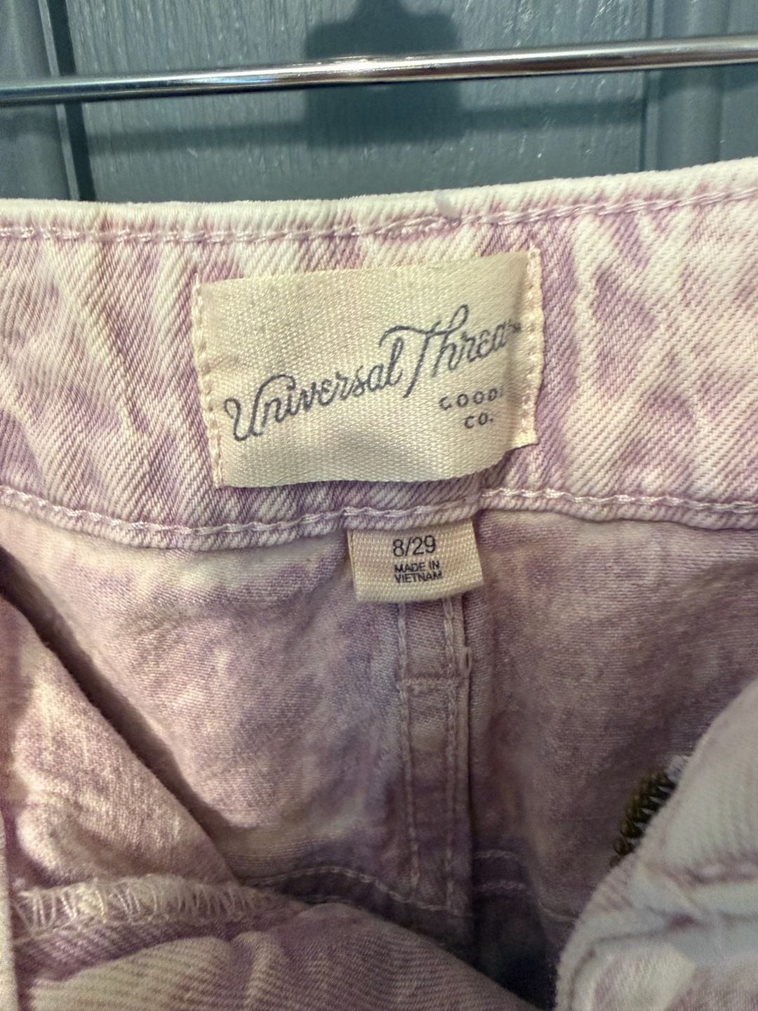 Universal Thread Women’s Purple Acid Wash Raw Hem Denim Shorts Size 8/29