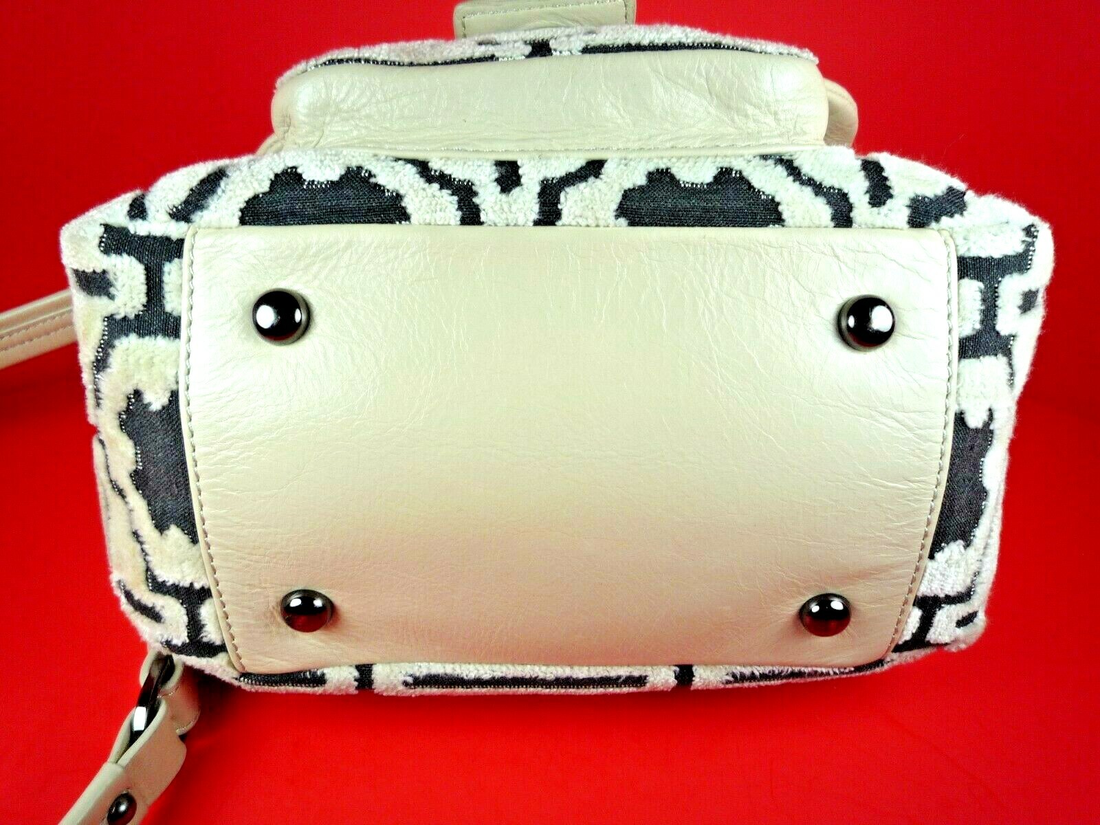Petunia Pickle Bottom Fresco Bisou Bowler Ivory & Black Velvet Crossbody Handbag
