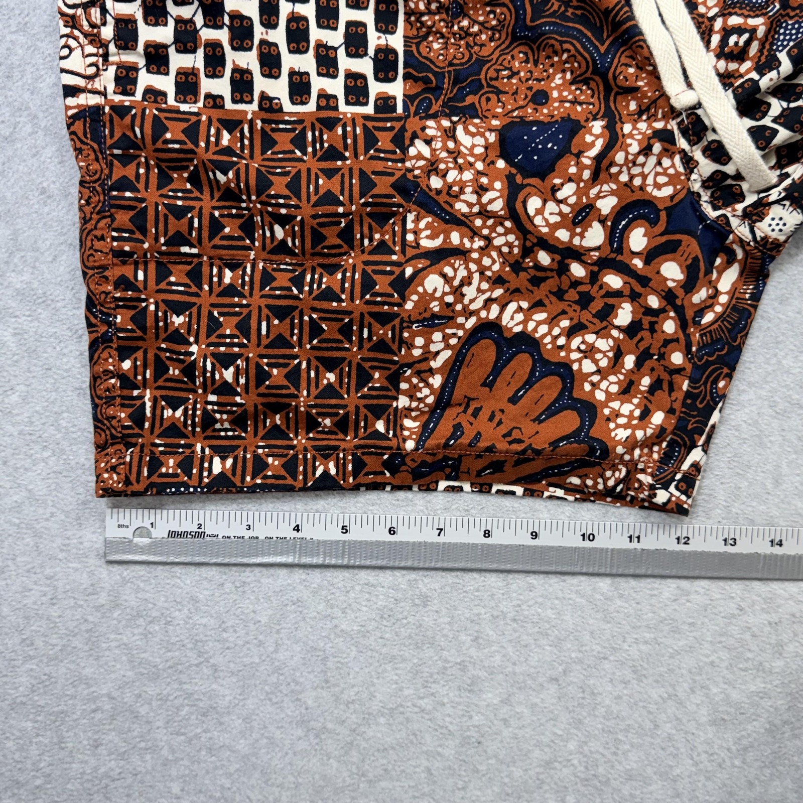 Wallace & Barnes Patchwork Shorts Mens Large Brown Batik 6 Inch Casual Elastic