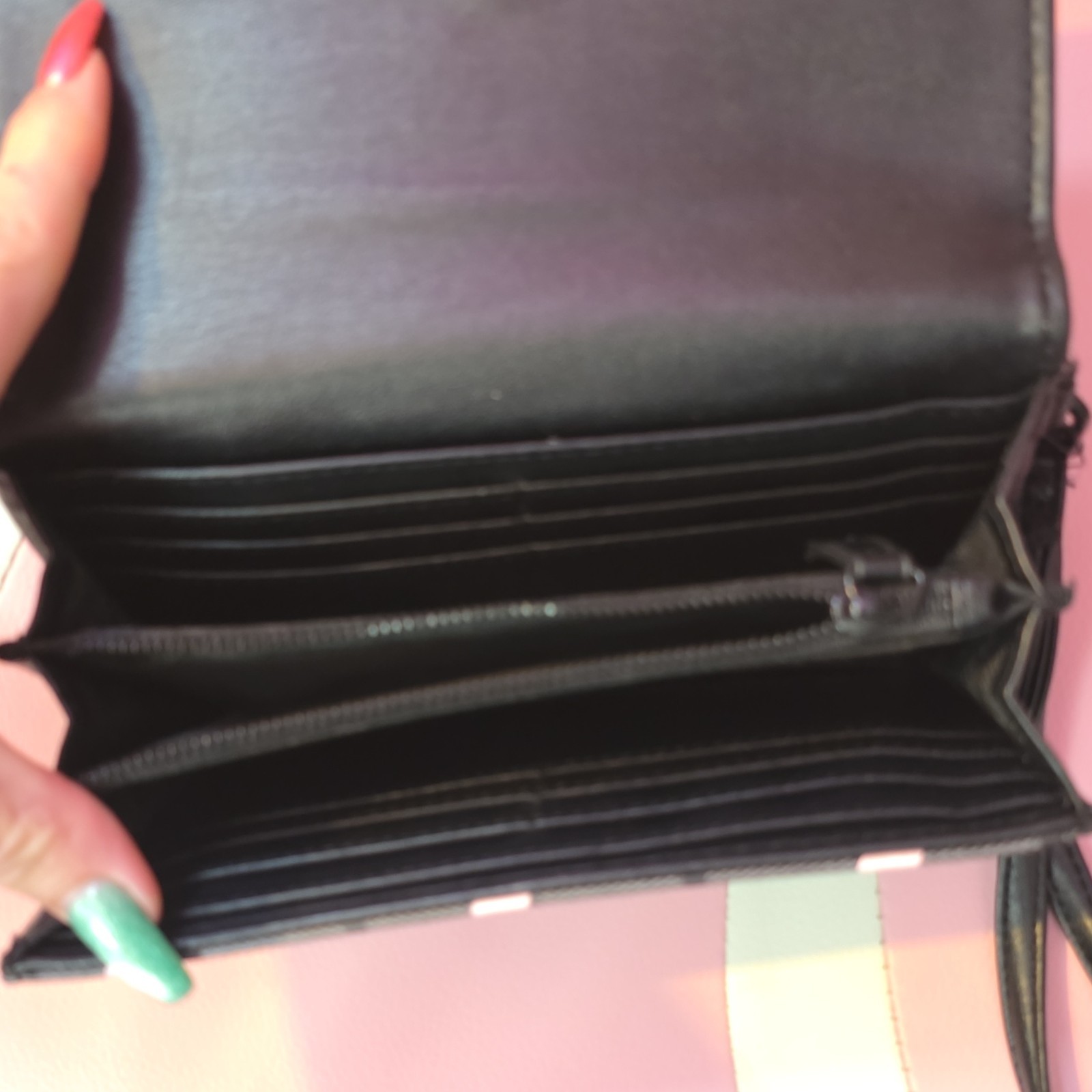 Steve Madden Black & Pink Check Heart Wristlet Wallet Zip Card Slots Folding