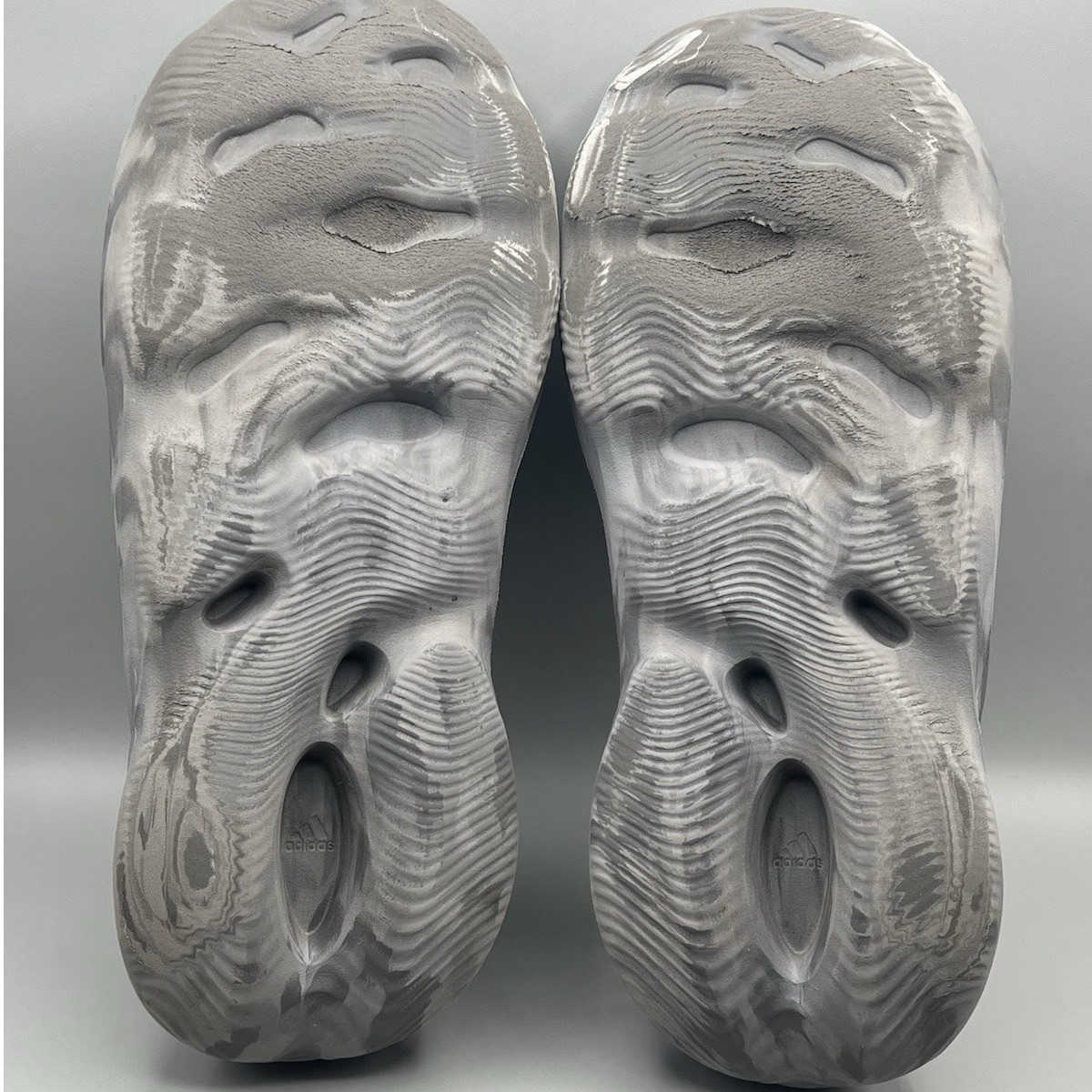 Adidas YZY Foam Runner Granite Grey Slip On Slippers – Men’s Size 12 USED Yeezy