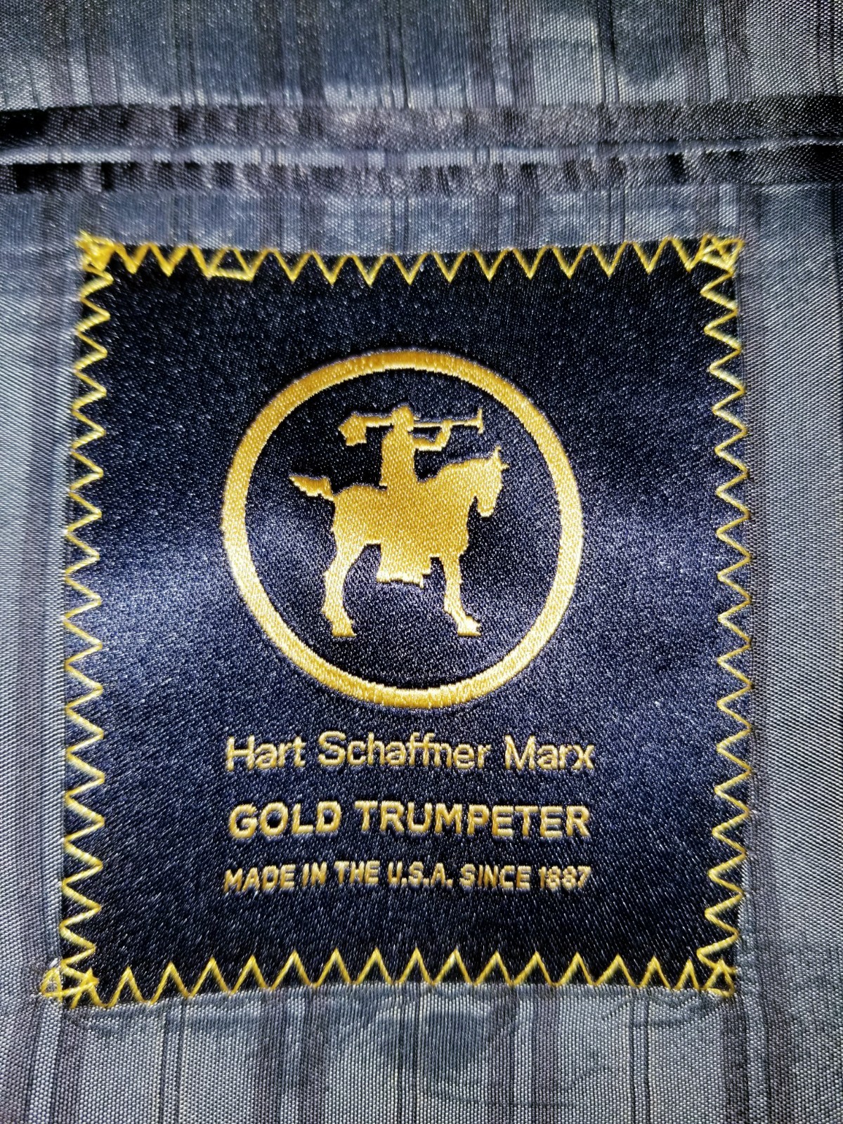 Hart Schaffner Marx Gold Trumpeter Navy Hopsack Silver Button Blazer 44R 44S