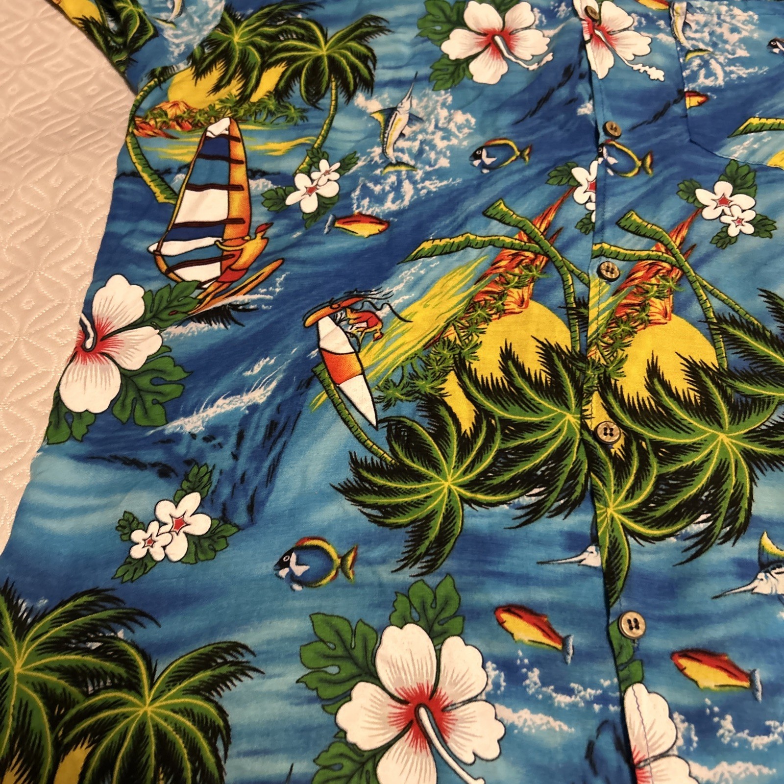 ISLAND EXPRESSIONS 100%RAYON hand wash Blue Button Front size XXXXL