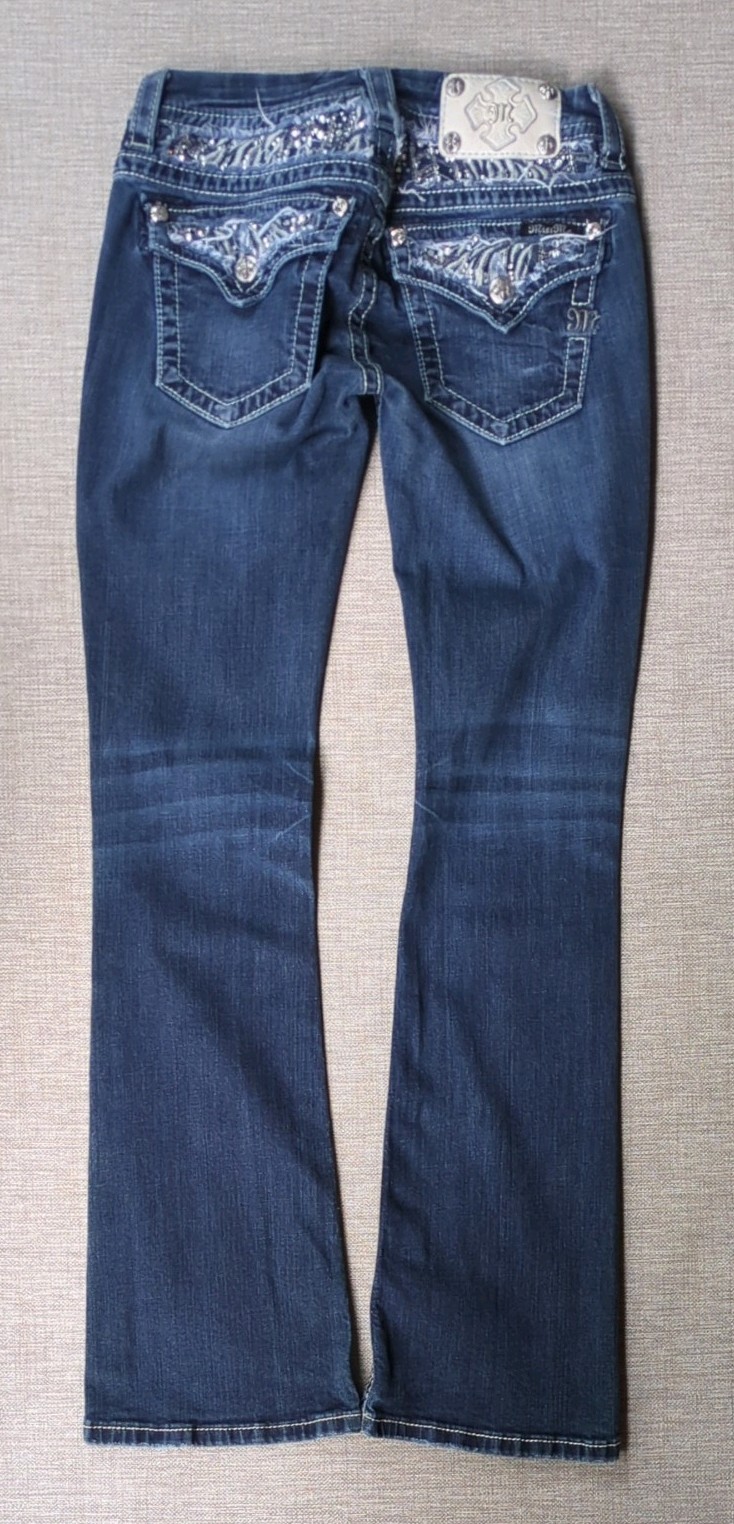 Miss Me Signature Boot Cut Blue Low Rise Jeans Women’s 26×30 Flap Wing Pockets