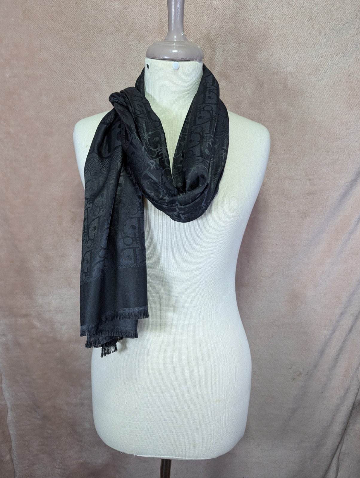 Auth Dior Scarf Shawl Stole Wrap 65% Cashmere 35% Silk Black Used