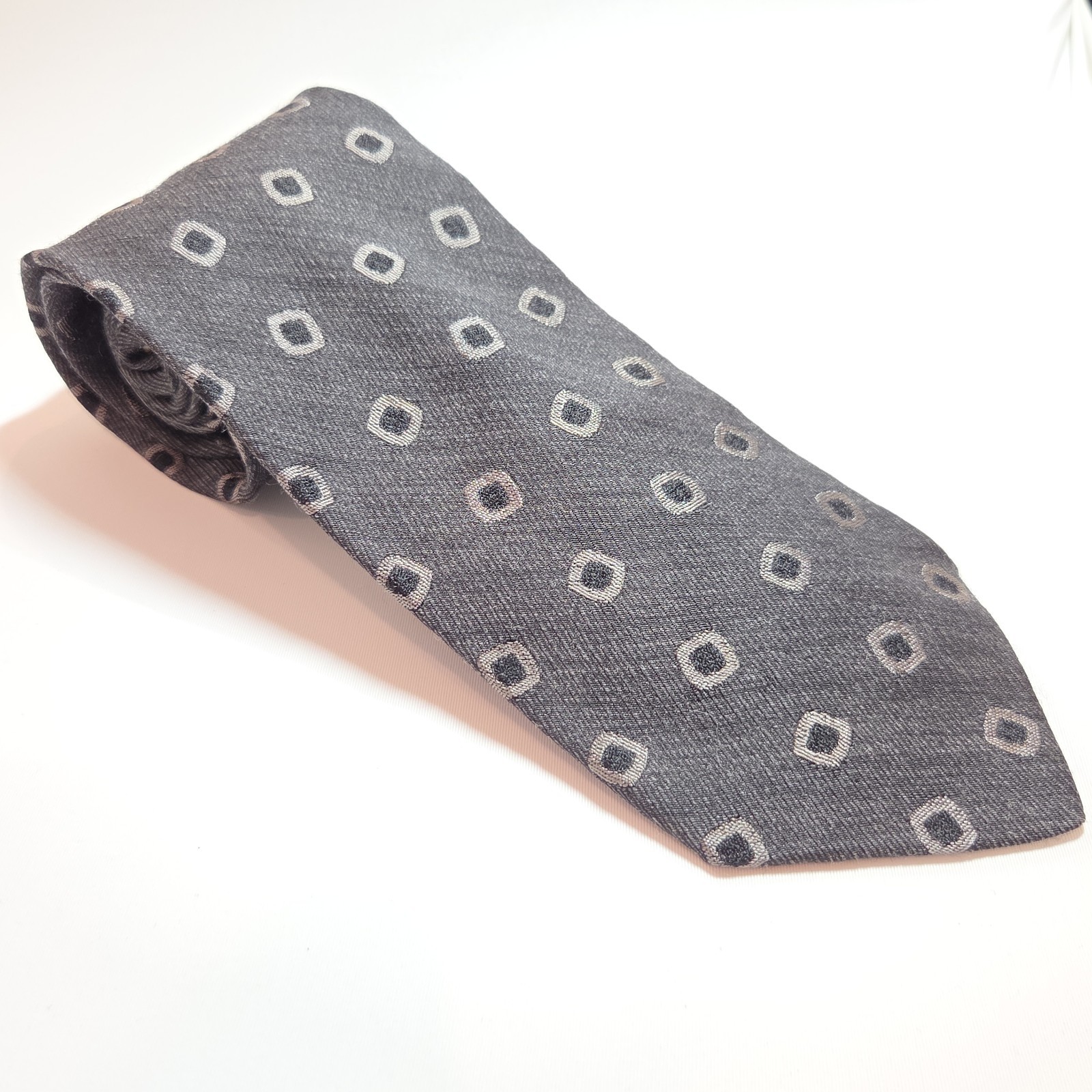 Giorgio Armani VTG Mens Wool-Silk Blend Charcoal Gray/Black Geometric Tie 3.5×56