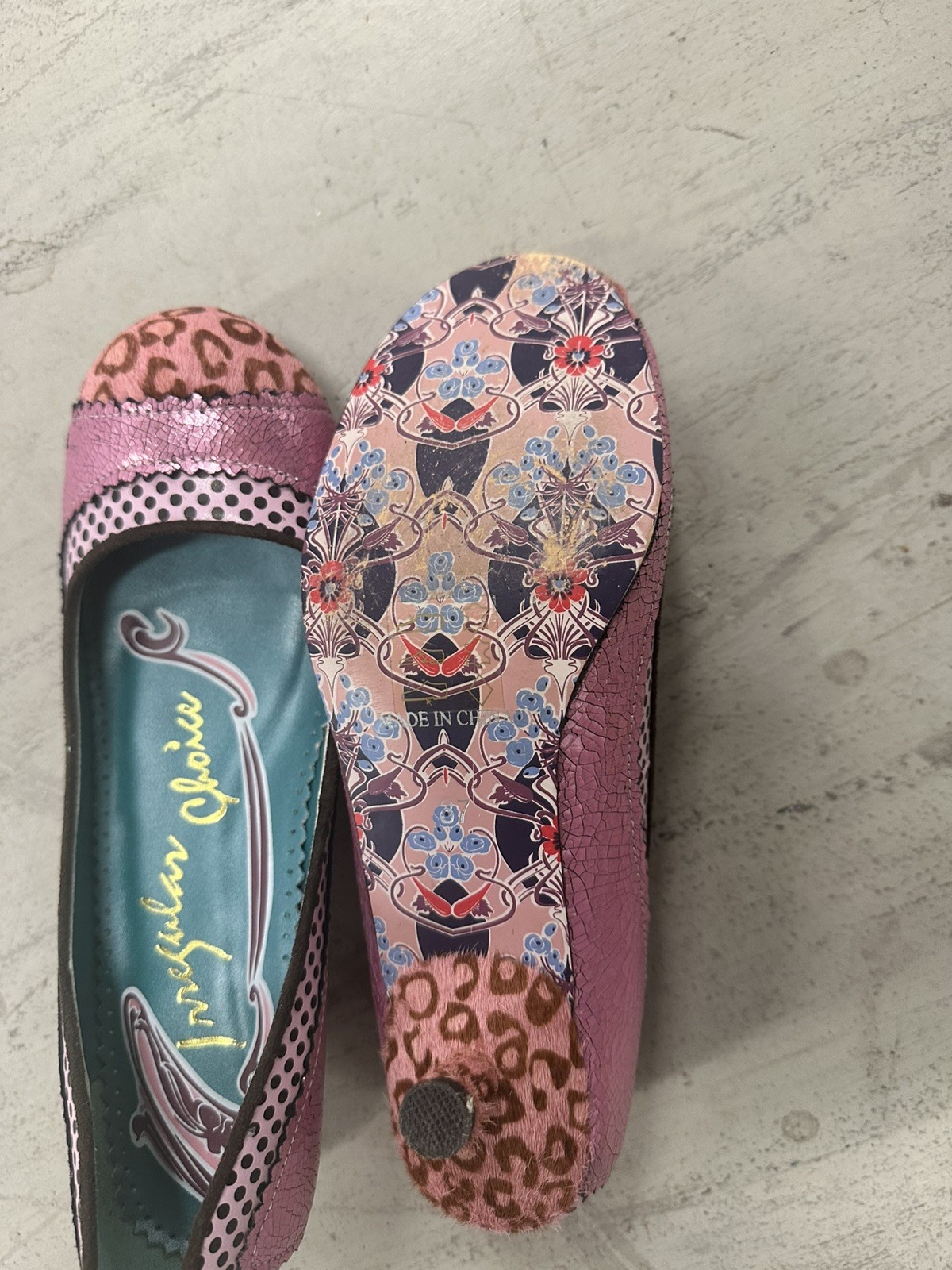 Irregular Choice US6.5 Women’s Leather Almond Toe Kitten Heel Pumps Pink/Black