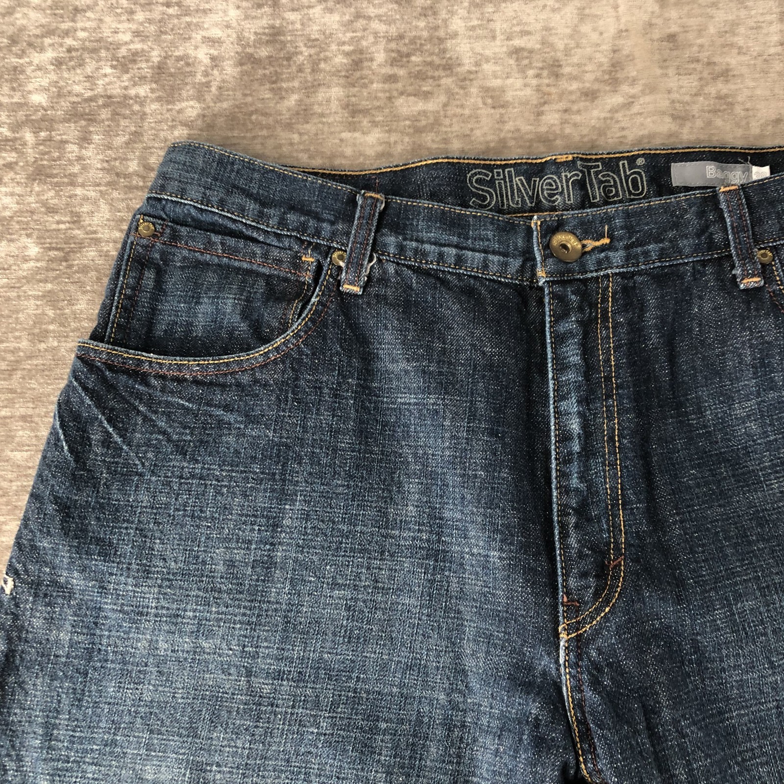 Vintage Levi’s Silvertab Baggy Denim Blue Jeans Men’s Size 38 38×31