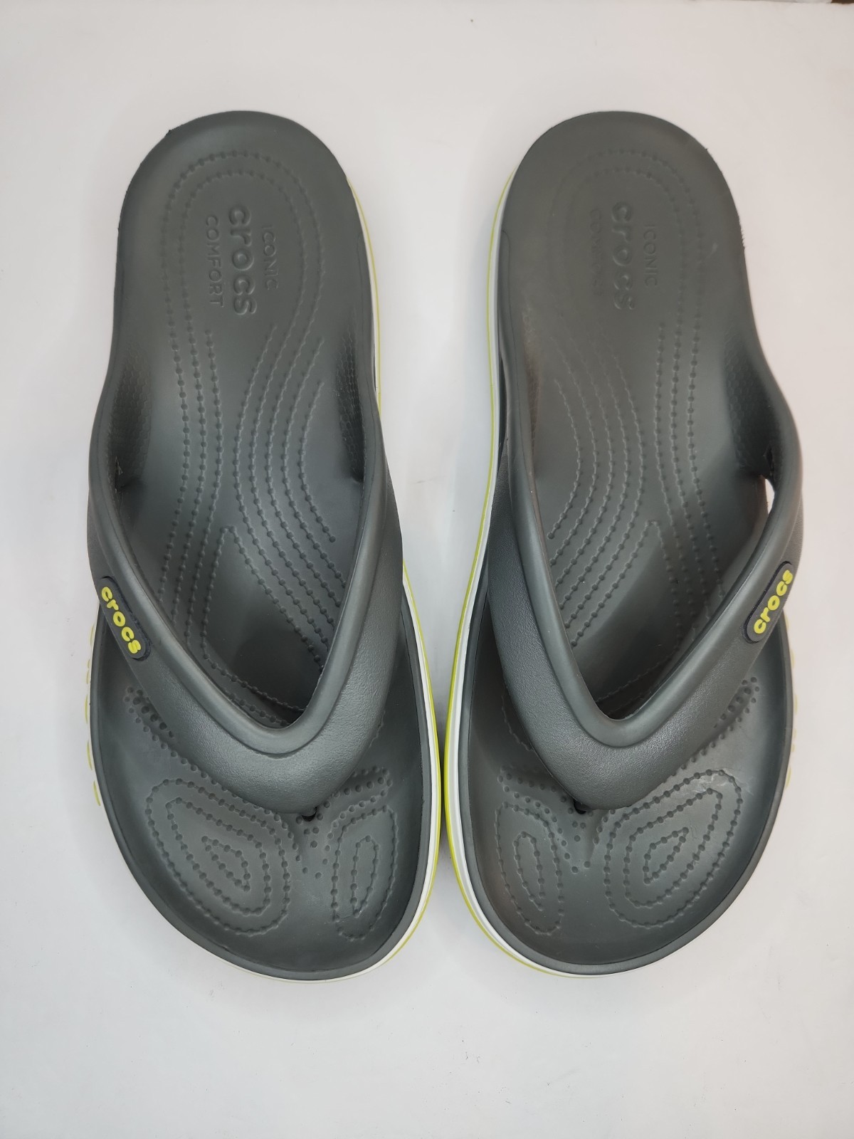 Crocs Bayaband Flip Flops Grey Grn Mens 7 Women 9 Unisex Sandals Iconic Comfort