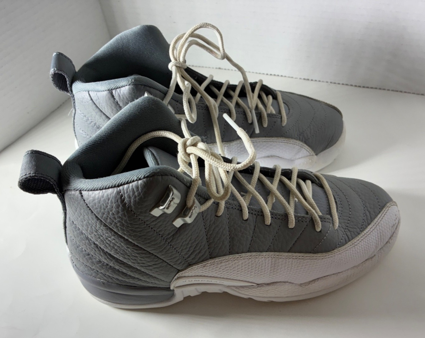 Jordan 12 Stealth 2022 size 5Y