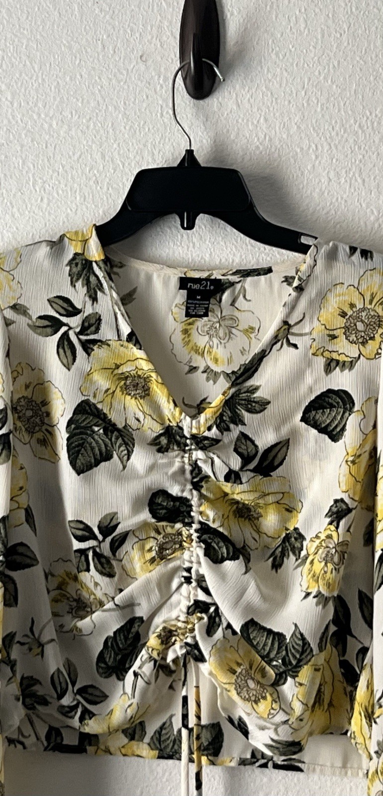 Rue 21 Women’s Yellow White Long Sleeve Crop Top Size M