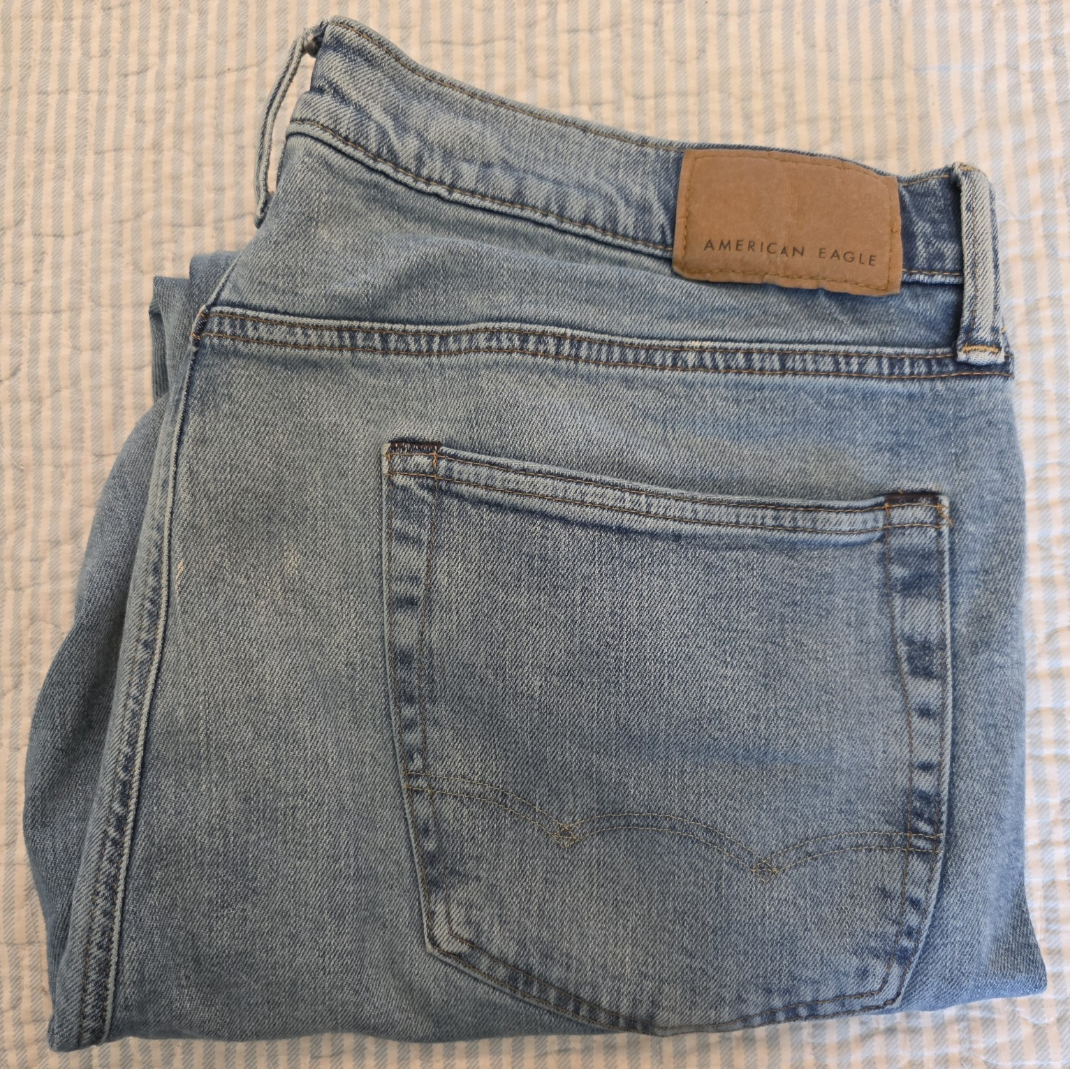 American Eagle Easyflex Straight Fit Light Wash Blue Stretch Denim Jeans