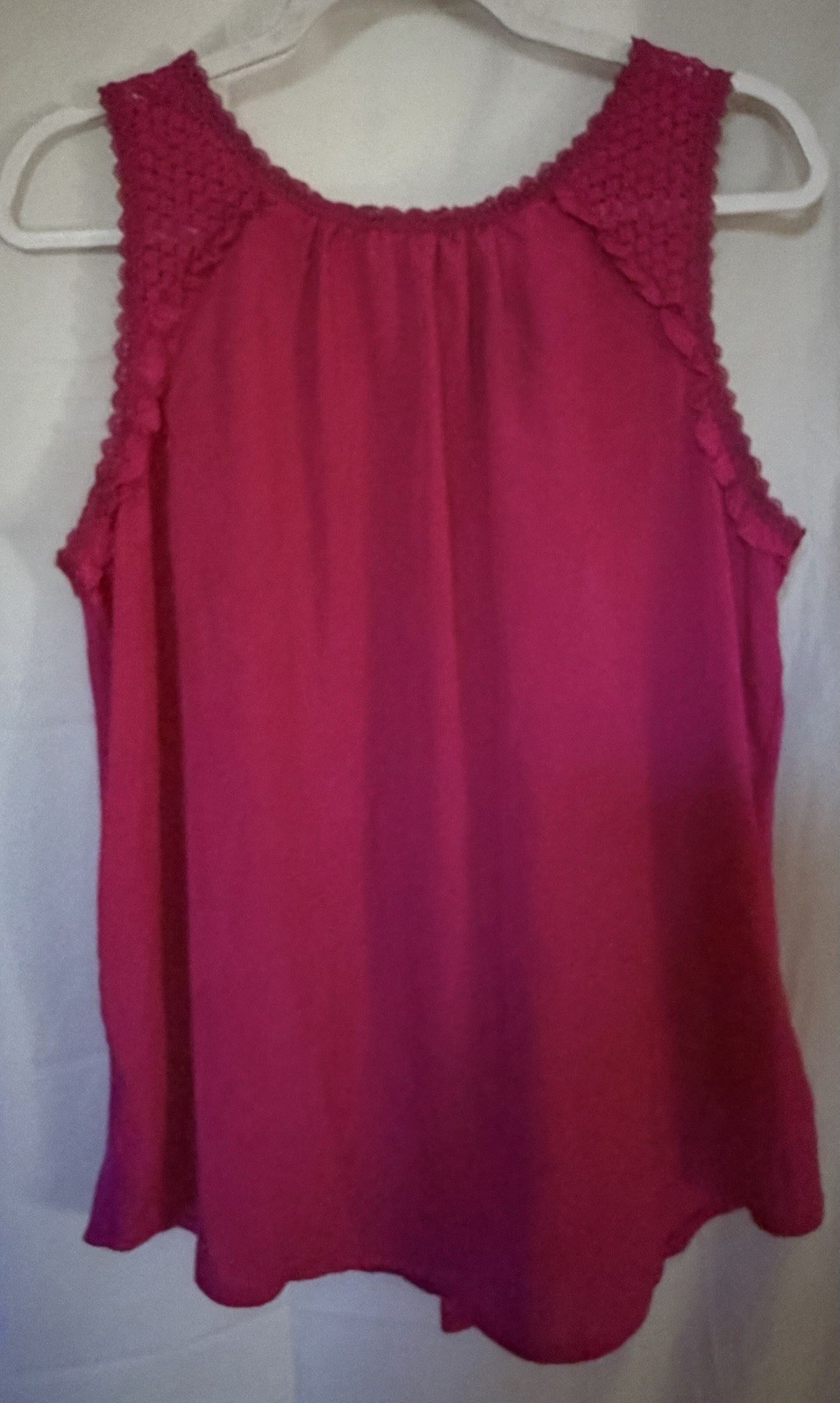 Worthington Magenta Laser Cut Out Blouse Sleeveless Womens Size L