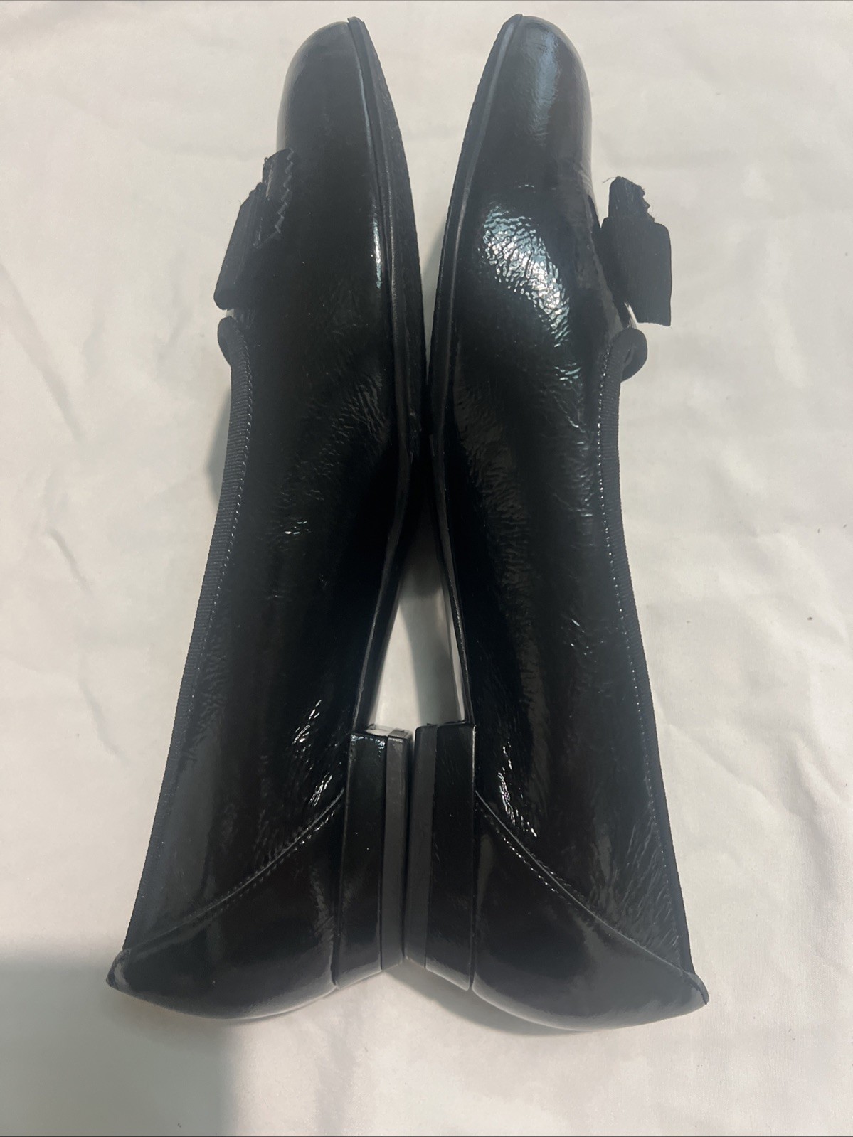 Peter Kaiser Black Patent Leather Pump With Bow Detail Size 8 New