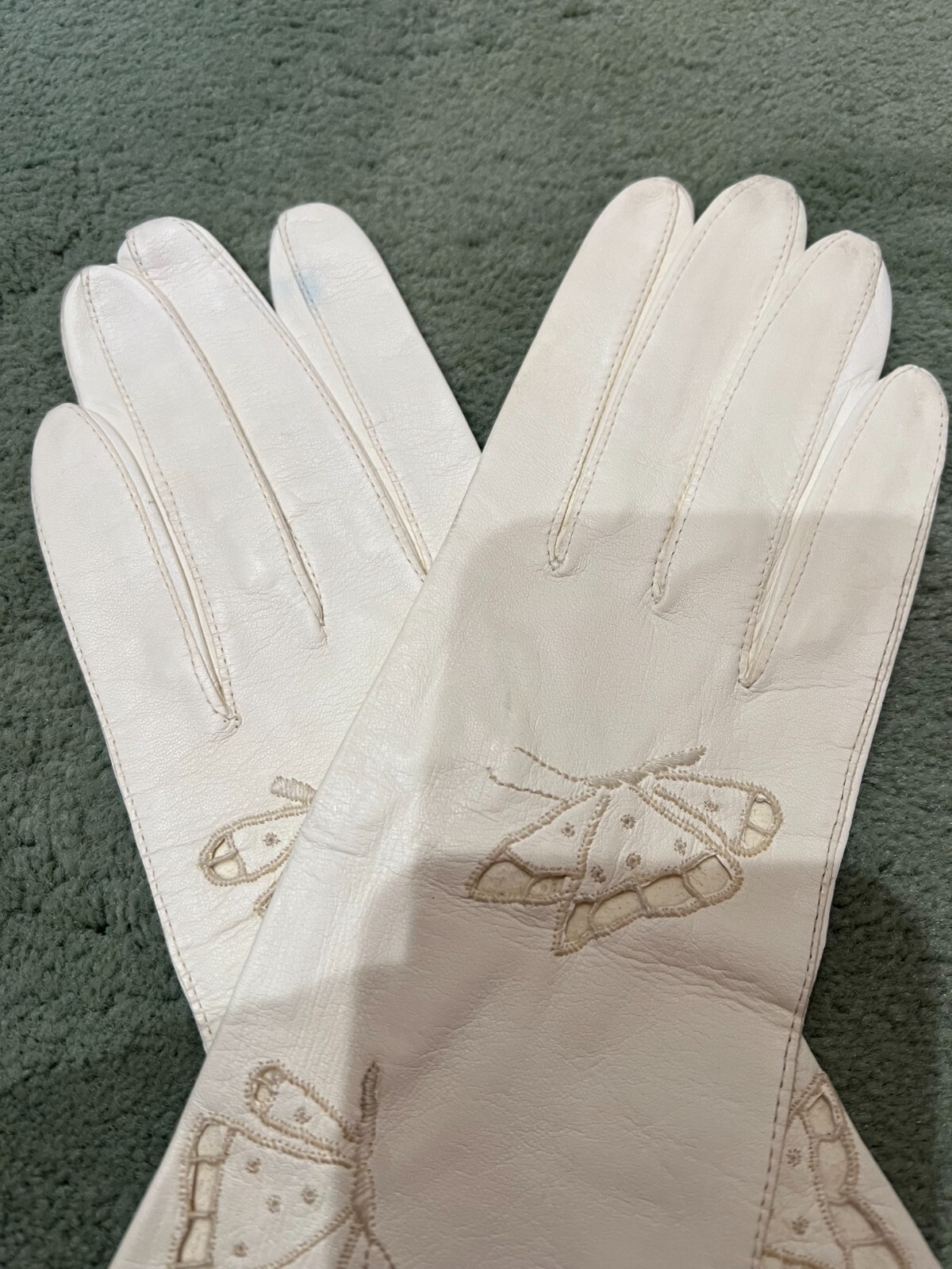 Vintage IVORY 12′ Leather Gloves Womens Sz 7 1/4 Made in ITALY EXCELLENT