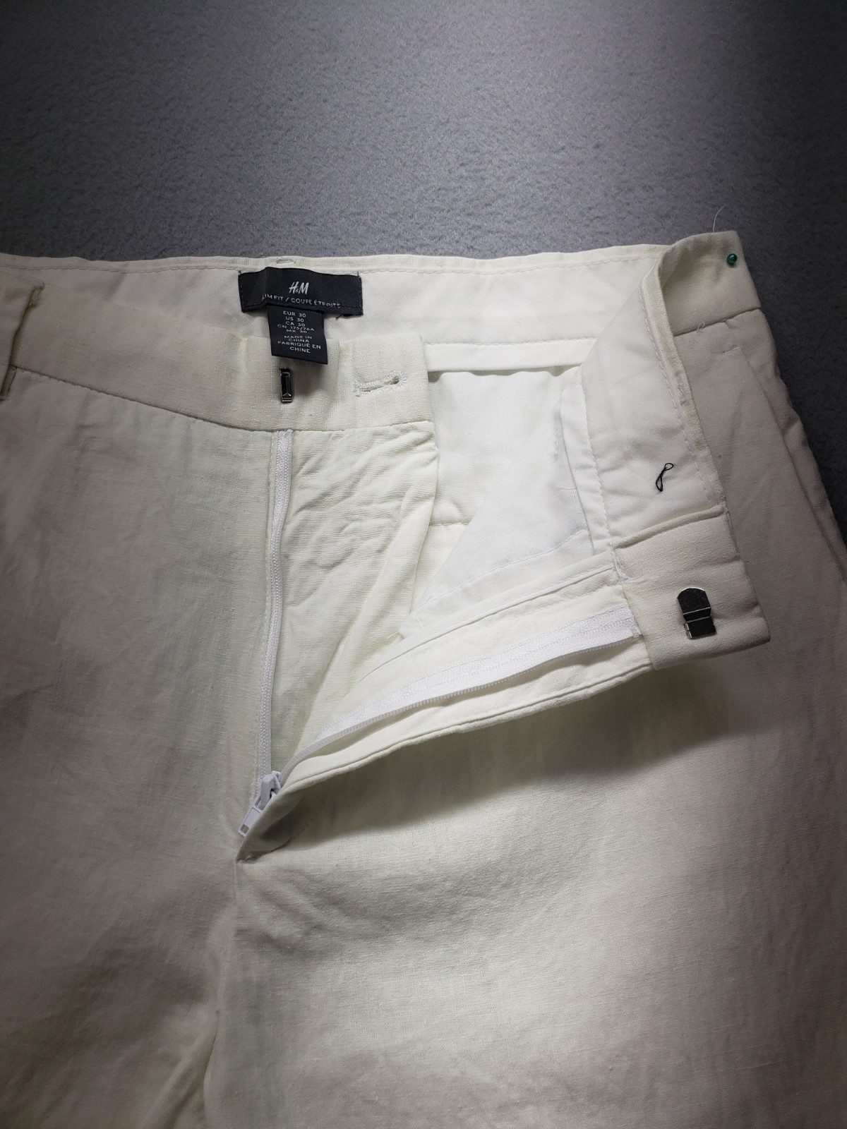 H&M Men Chino Pant 30 White Slim Fit Flat Front Mid Rise Preppy Casual Workwear