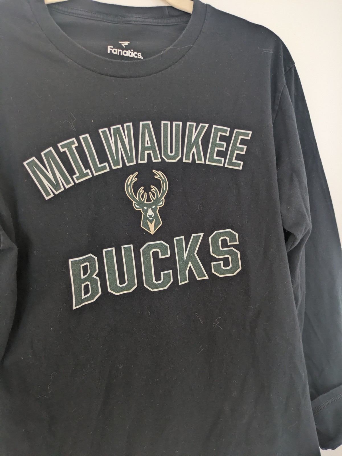 Fanatics Brand Women’s Medium Milwaukee Bucks Lot Basketball Fan Nba