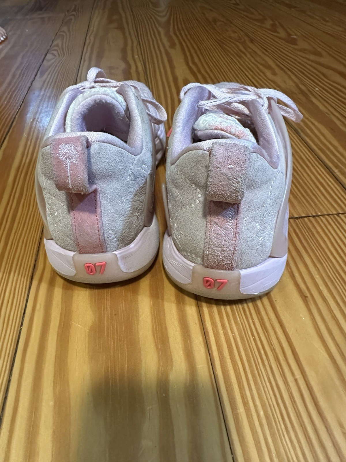 Nike KD 15 NRG Low Aunt Pearl Size 10 DQ3851-600 *no Insoles* See Photos No Box