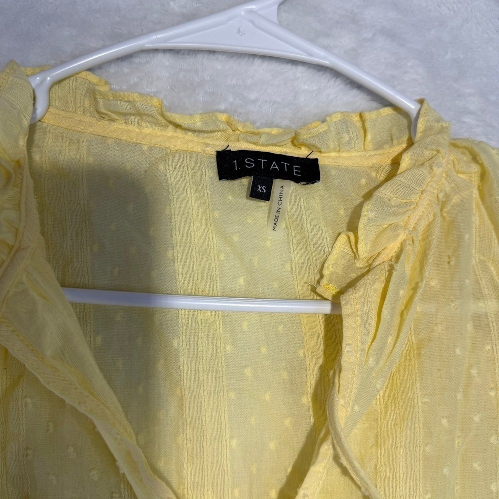 1 STATE Women’s Yellow XS Swiss Dot Ruffle Tie V-Neck Puff Sleeve Top