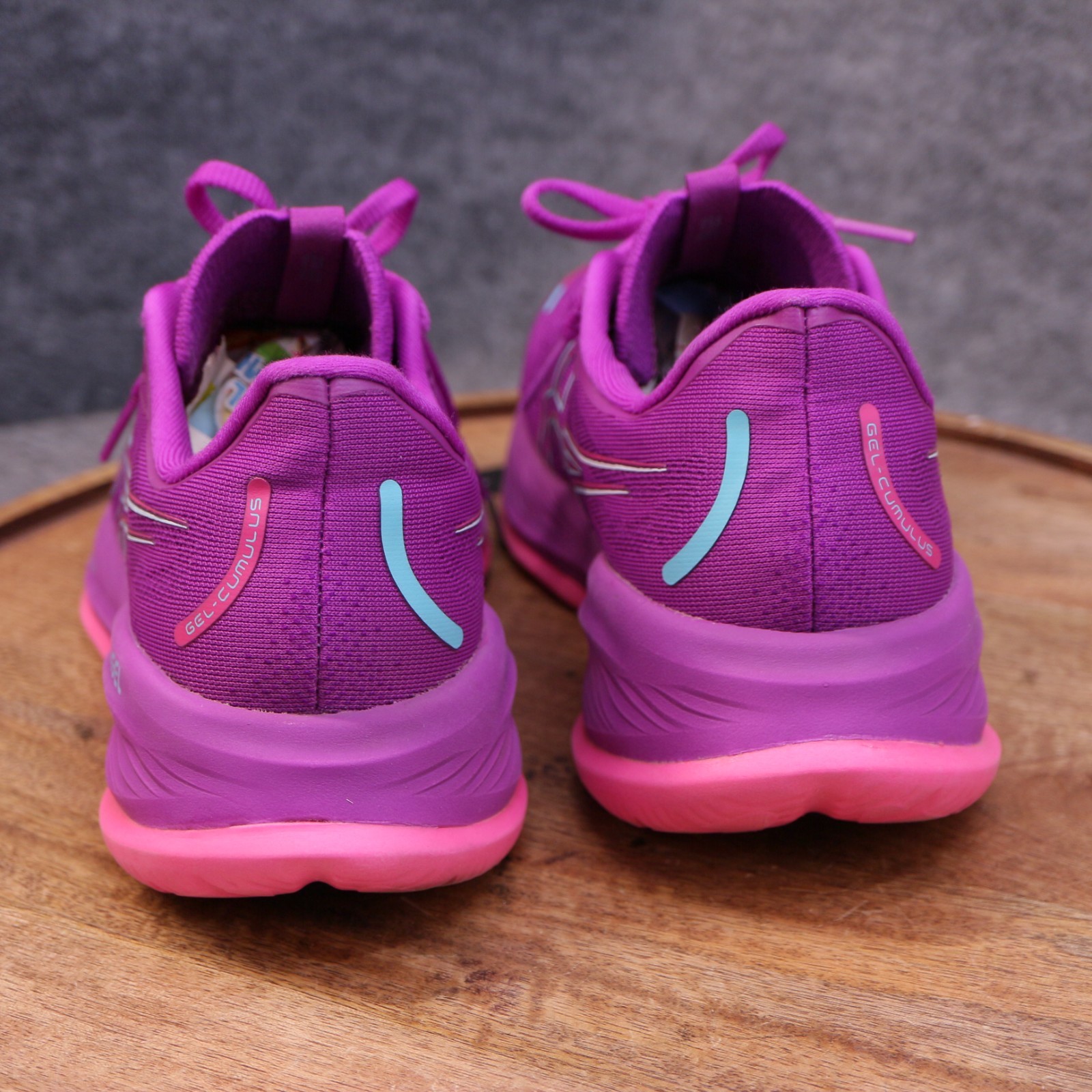 Asics Gel-Cumulus 26 Womens Size 6.5 US Running Shoes Bold Magenta Cyan 1012B599