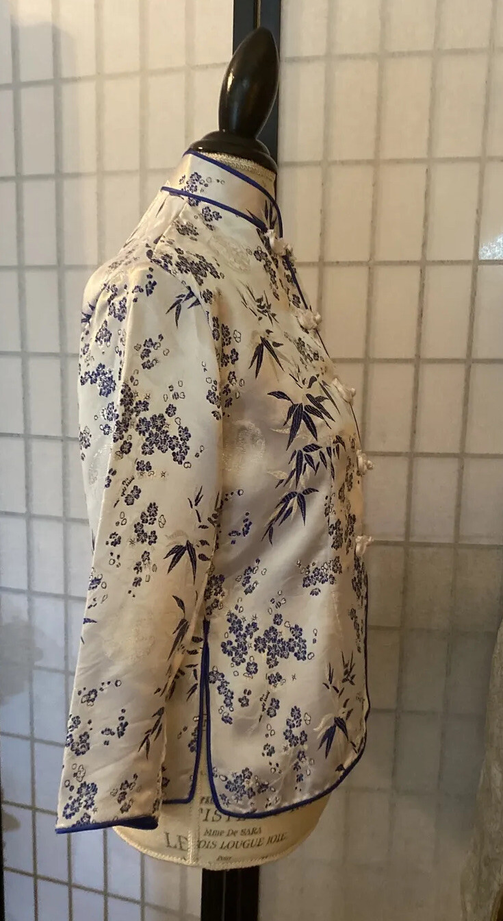 Asian Chinese-Style/Vietnamese Wom Estim. S/M Detailed Top Mandarin Col. 41 Bust