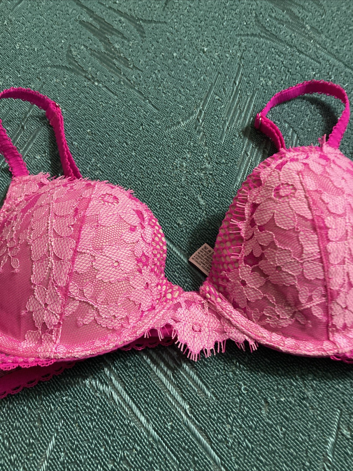 Victoria’s Secret Dream Angel Push Up Bra 32B Barbie Pink floral Mesh Fishnet