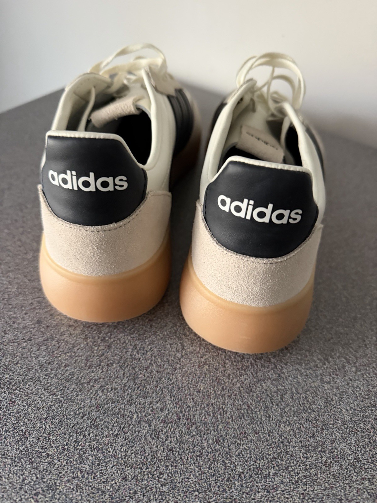Adidas Men’s Sneakers 10.5