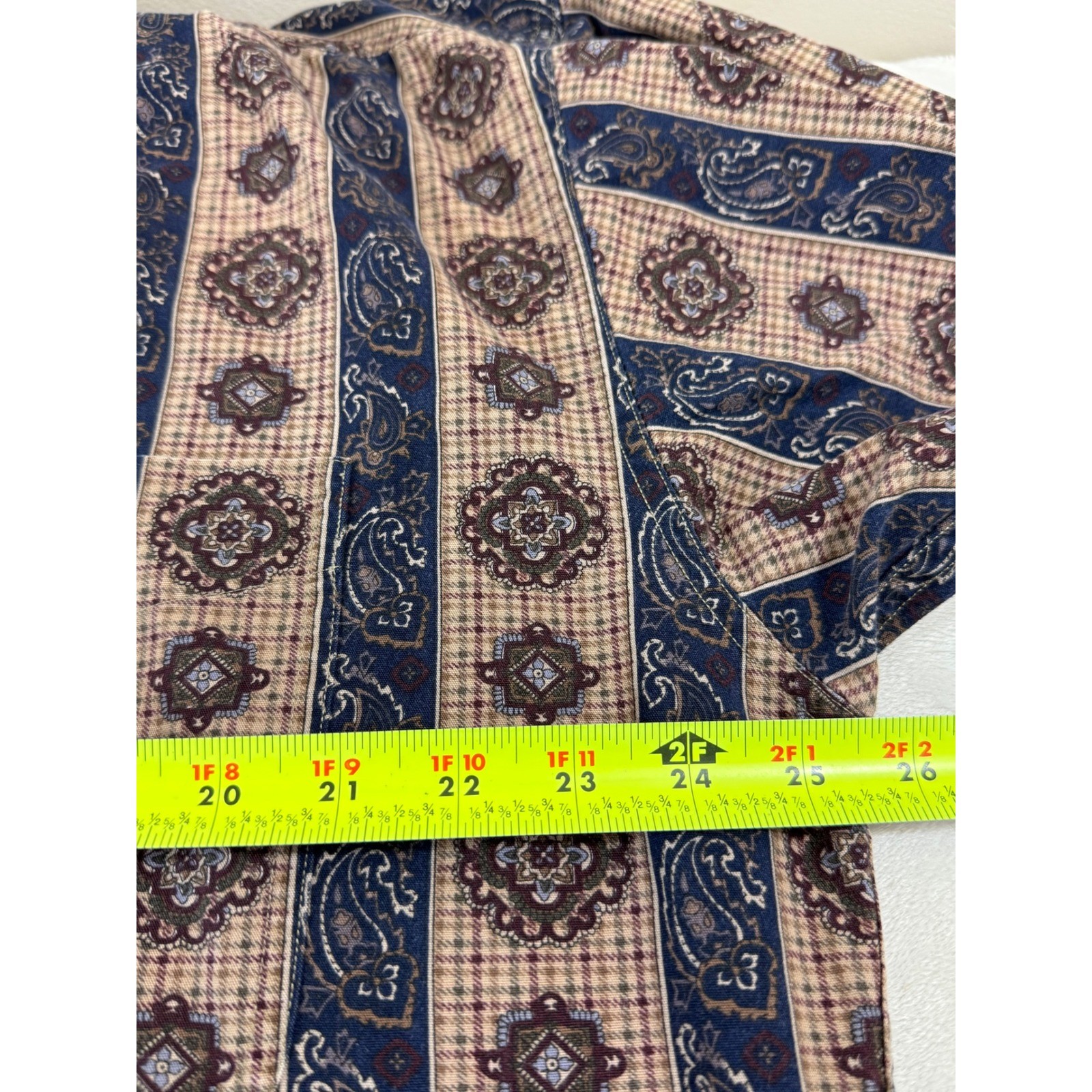 Chaps Ralph Lauren Button Shirt Men’s L Beige Blue Paisley Medallion Vintage