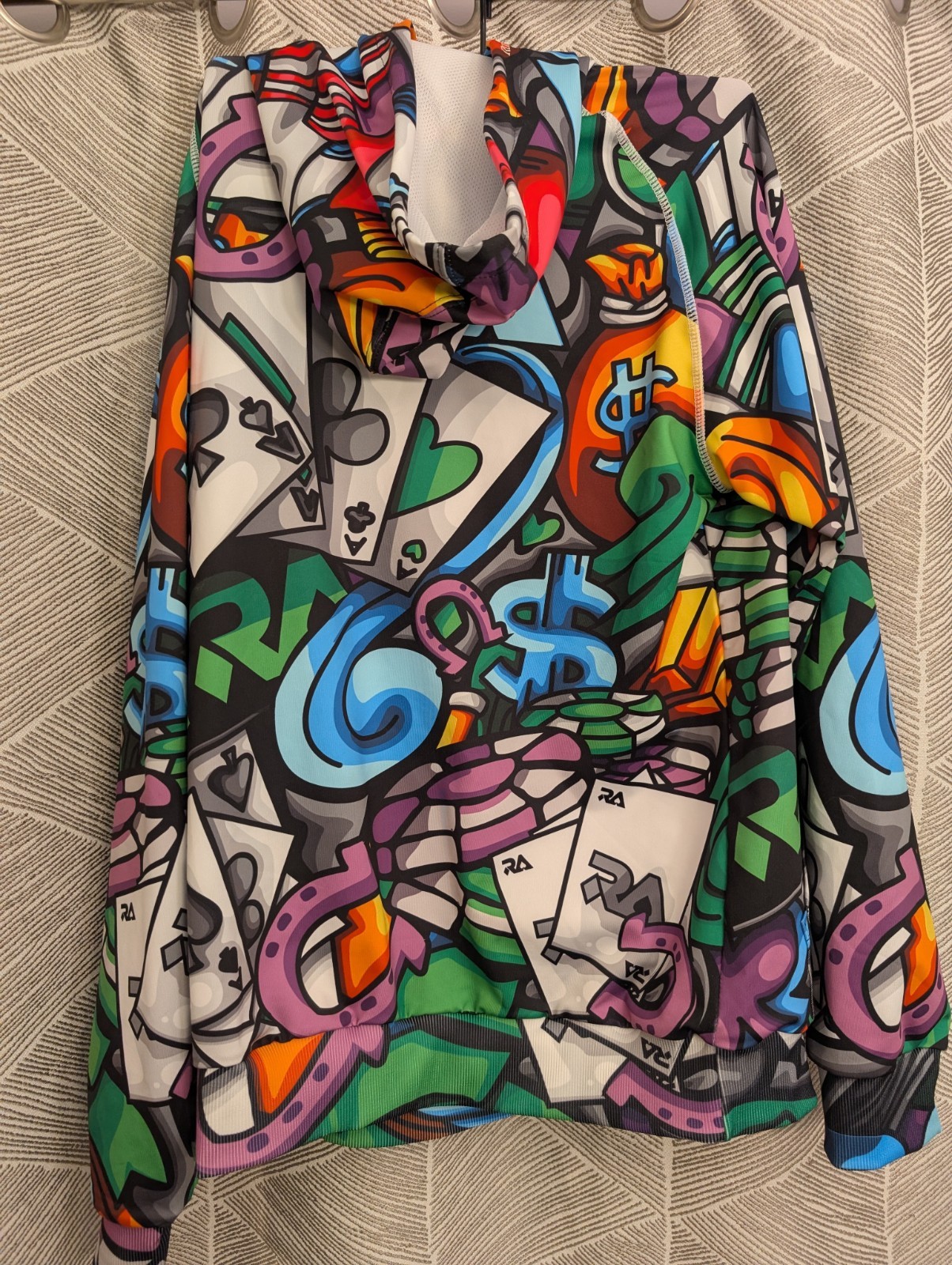 UNRL Silk Series Running Aces Casino Money Graffiti Print Men’s S Hoodie MINT
