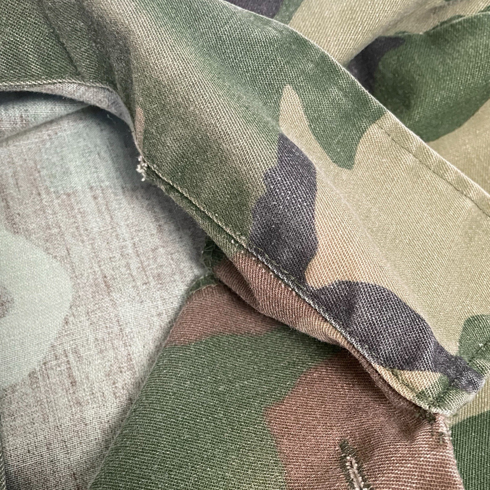 Vintage 90s Buck Apparel Camo button down jacket distressed unisex streetwear L