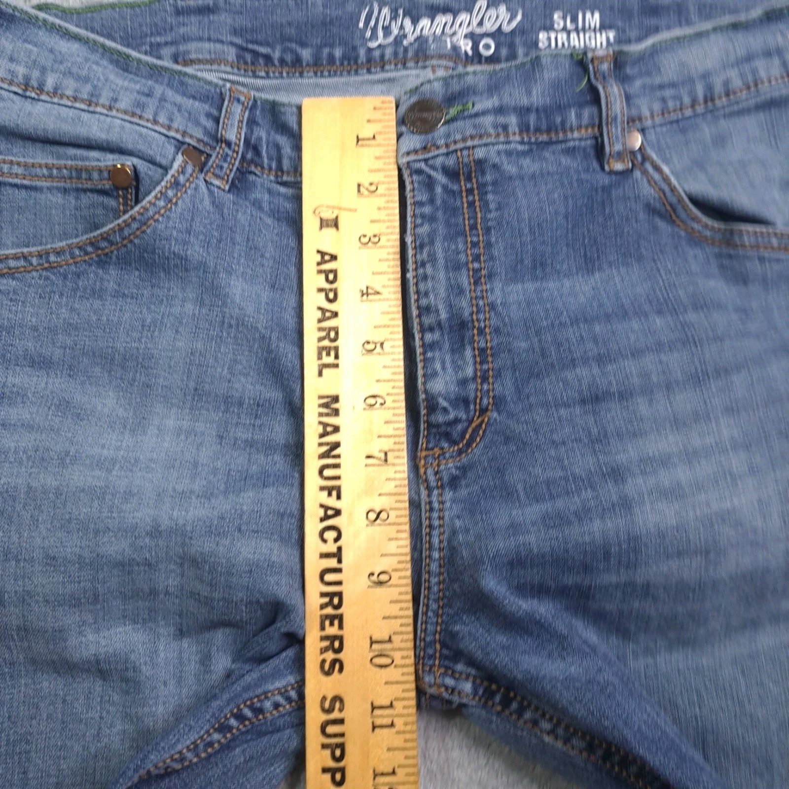 Wrangler Retro Men’s Size 36×32 Slim Straight Stretch Denim Blue Jeans Cowboy
