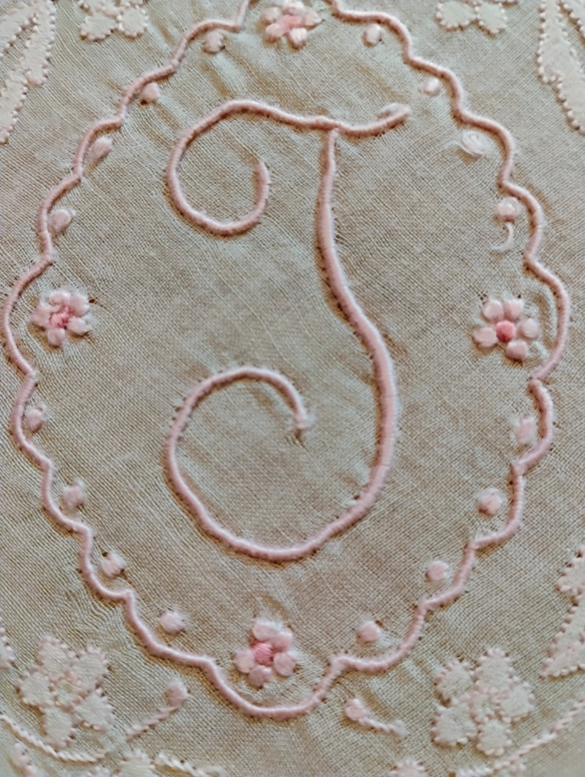 Vgt T Monogram Pink Embroidered & Applique White Hankie Handkerchief