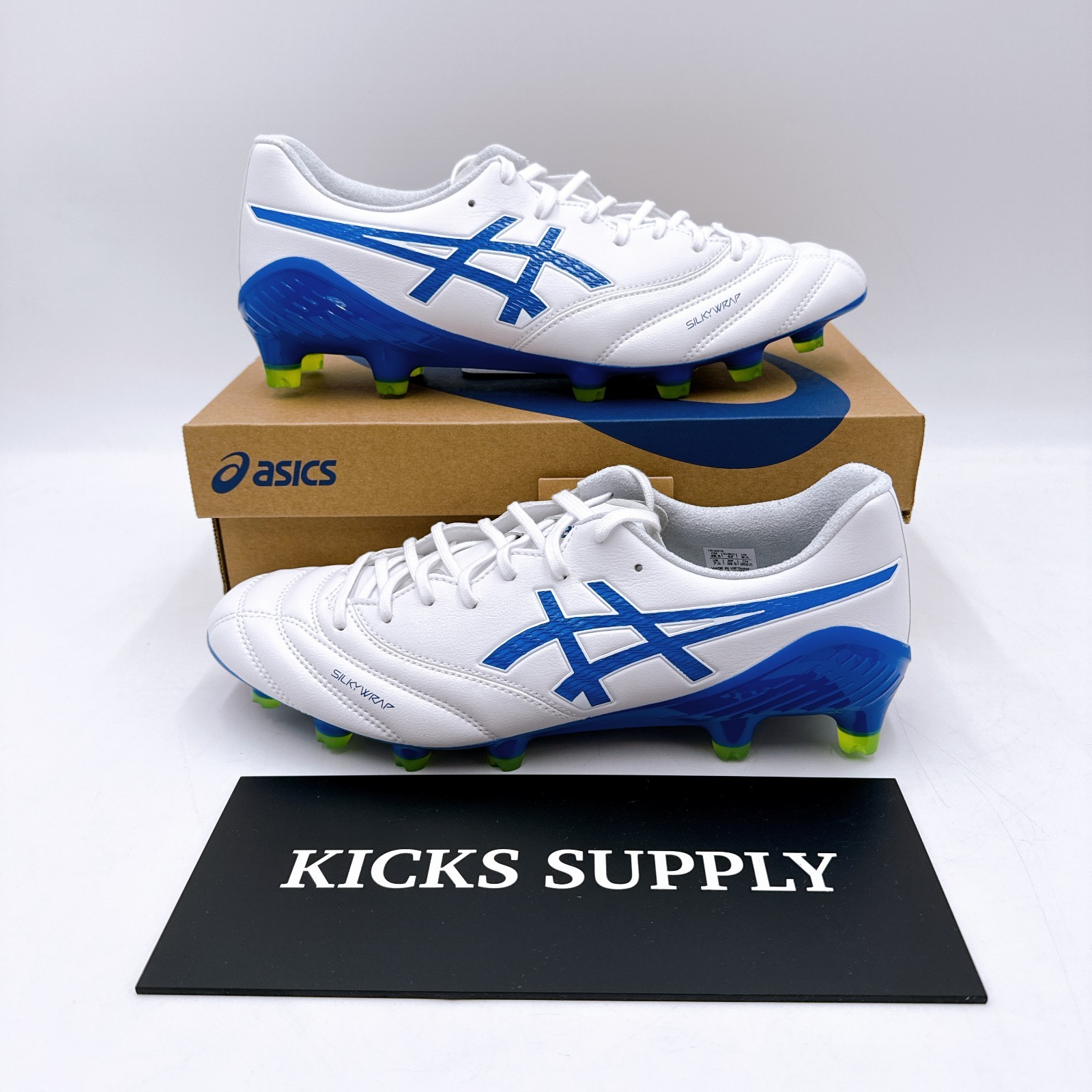 ASICS DS LIGHT X-FLY 6 1101A076 102 Soccer Cleats US 5.5-10 White Asics Blue
