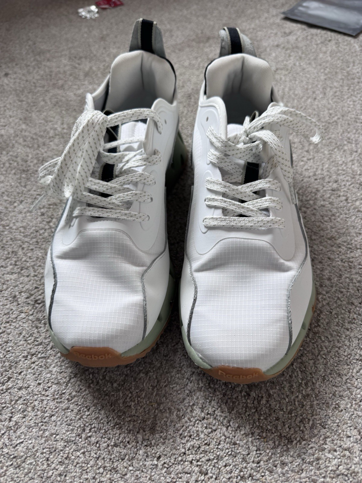 Reebok Men’s White/Green Lace Up Low Top Athletic Sneakers Pre-Owned