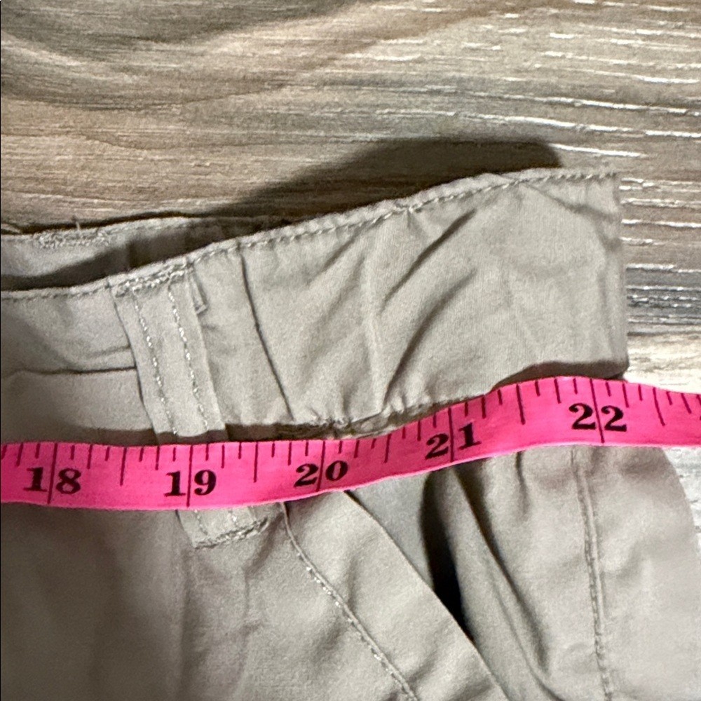 Grasshoppers Men’s Khaki Cargo Pants Sz. Small Cotton Polyester Blend