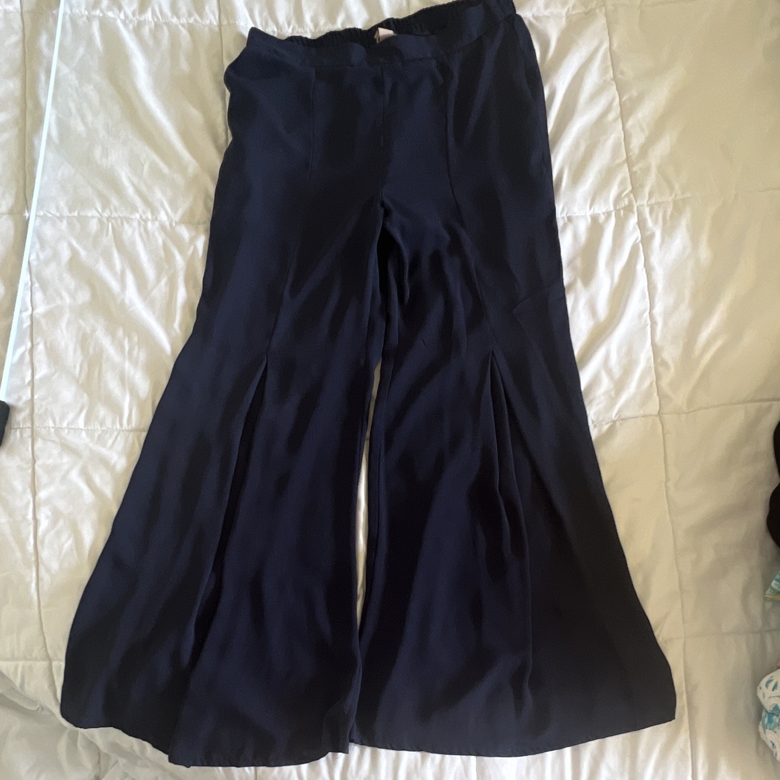 Women’s Navy Wide-Leg Chiffon Polyester Blend Pants,fits M to XL, elastic waist