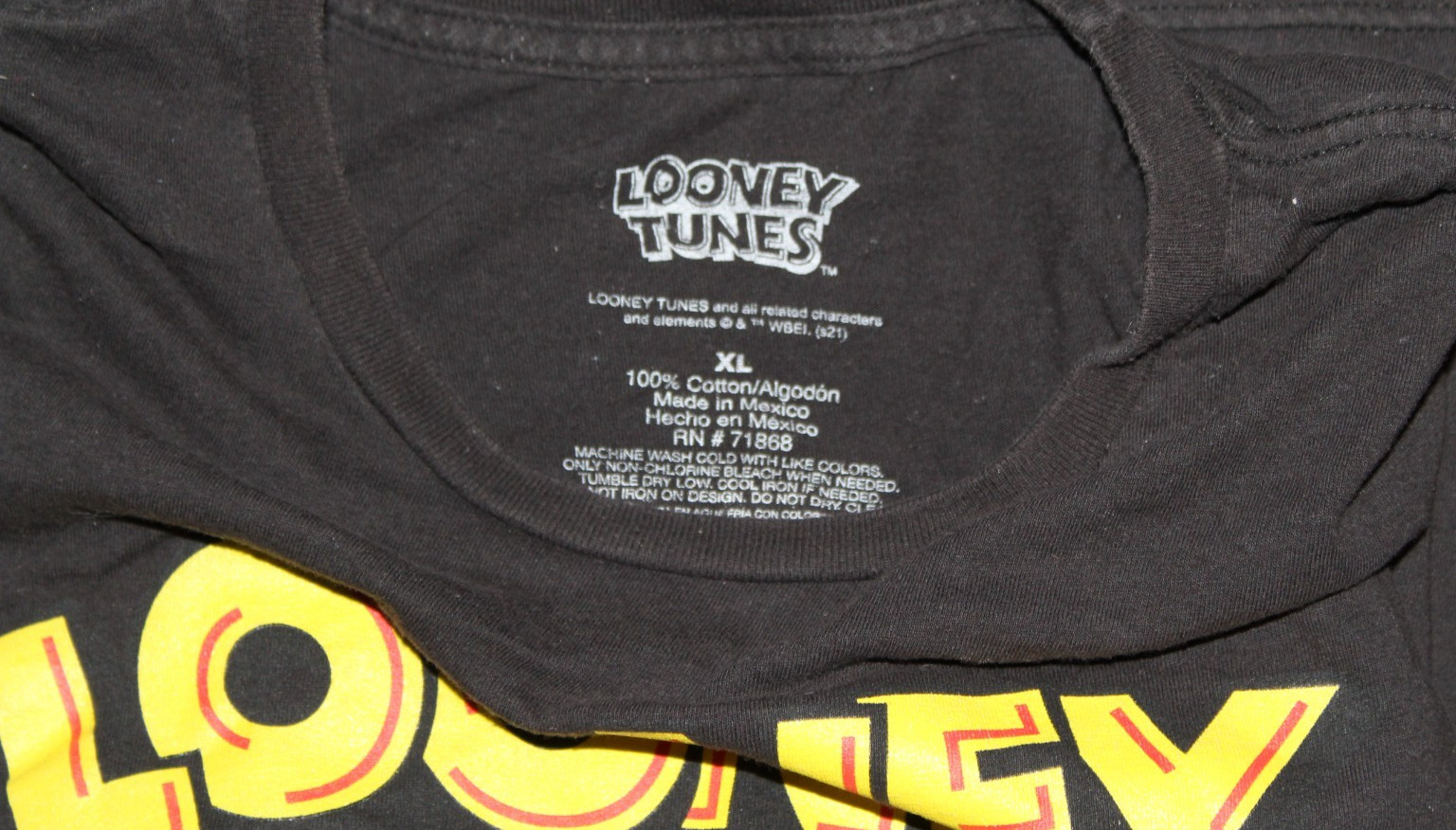 Looney Tunes Black T-Shirt Double Sided Graphic Bugs Bunny Taz Sylvester – XL