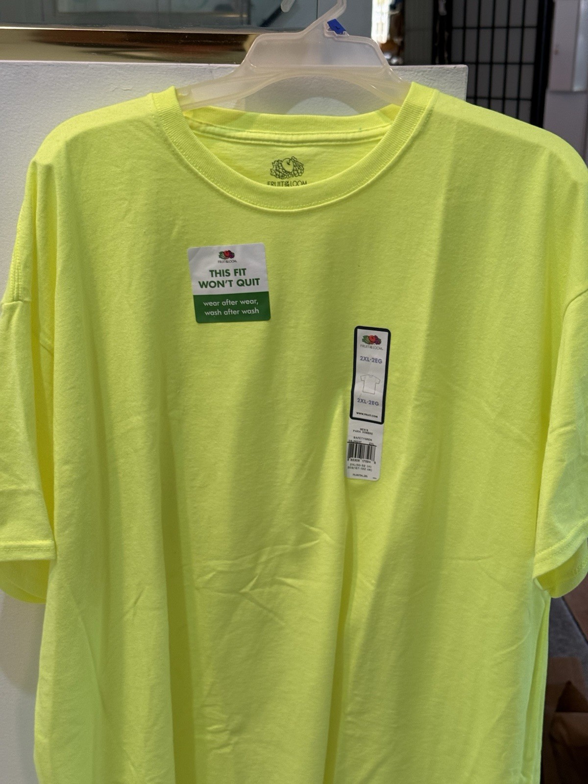 New Fruit Of the Loom Men’s 2XL T-Shirt Neon Green Safety Yellow Short Sleeve