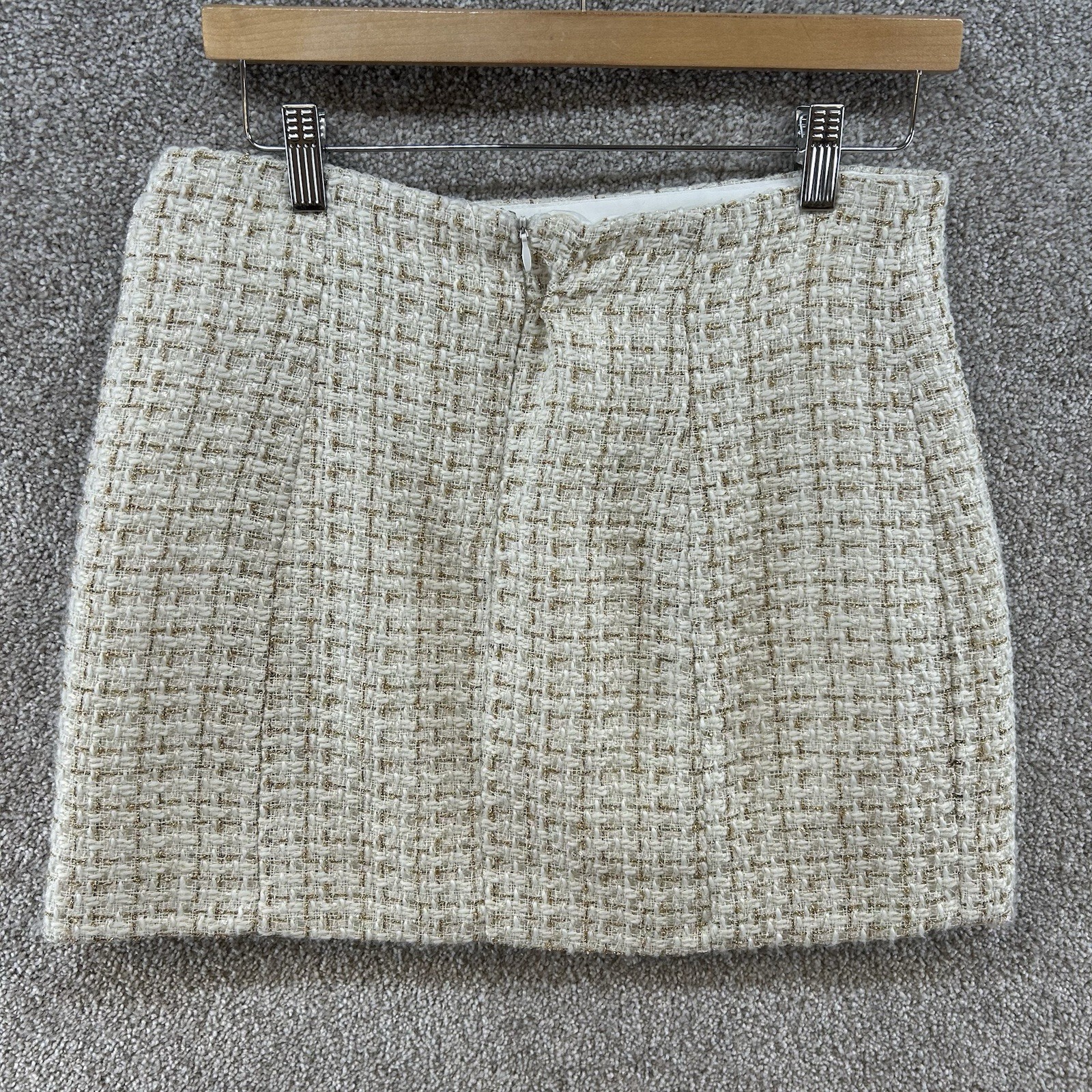 Forever 21 Women’s Skirt Size 28 Beige Button Accent Zip Closure