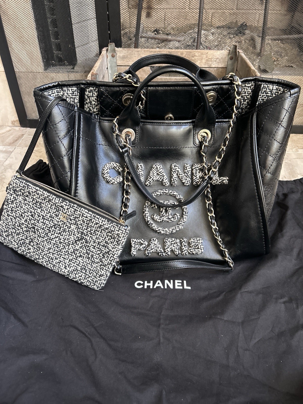 CHANEL Deauville leather & tweed handbag shopping tote – black & white