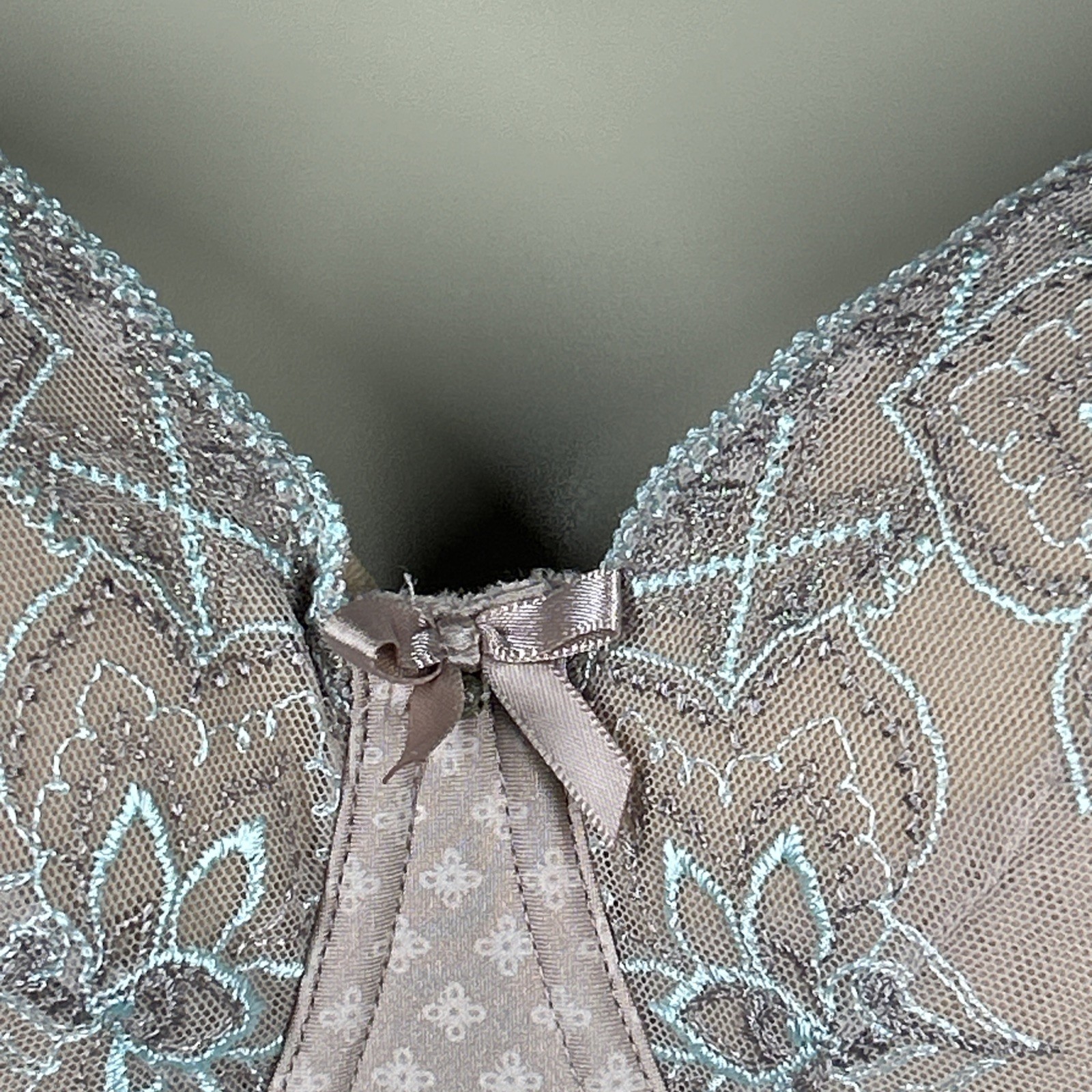 Prima Donna Lotus Side Support Wire Bra Unpadded UK 42D Lace Bows Green Beige