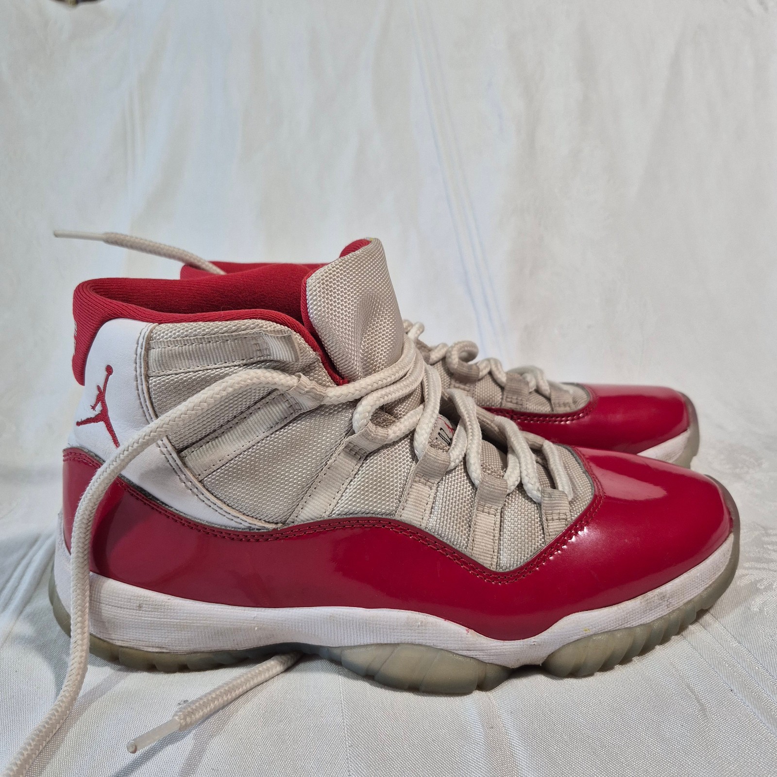 Jordan 11 Retro High Cherry 7.5 Sneakers