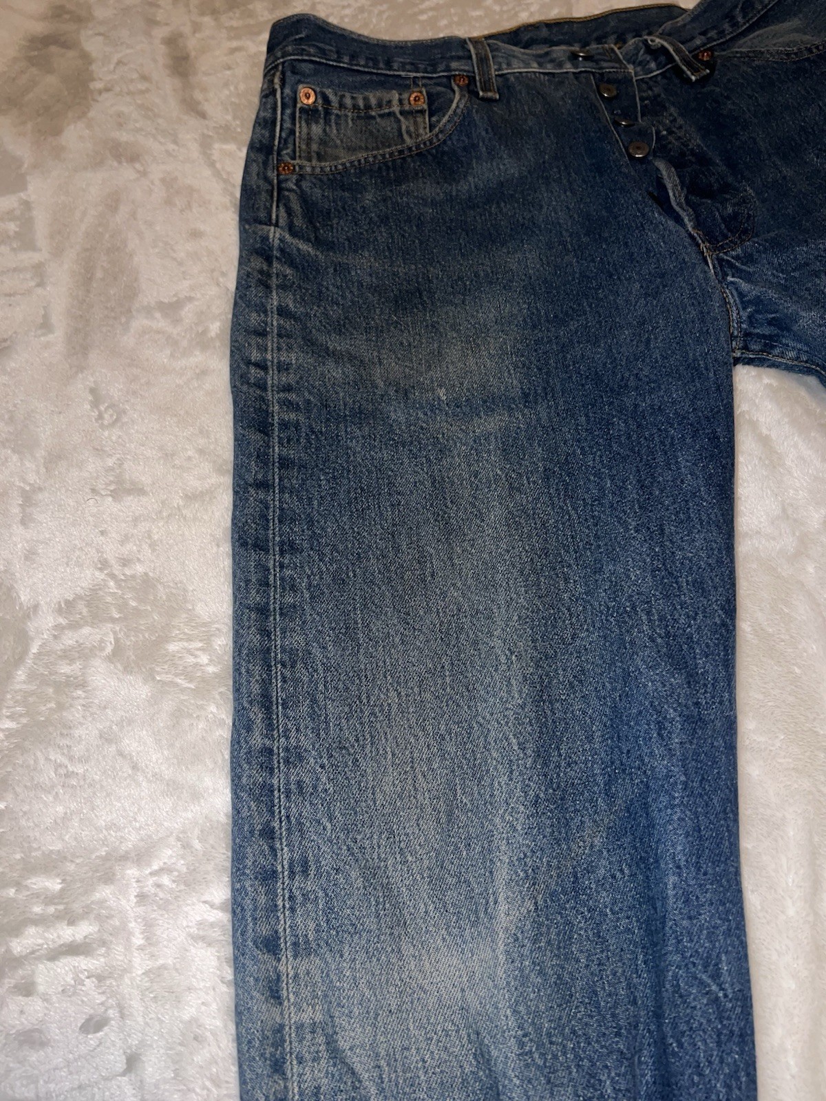 Levi’s 501 Series Men’s Blue Medium Wash Denim Jeans Straight Button Fly