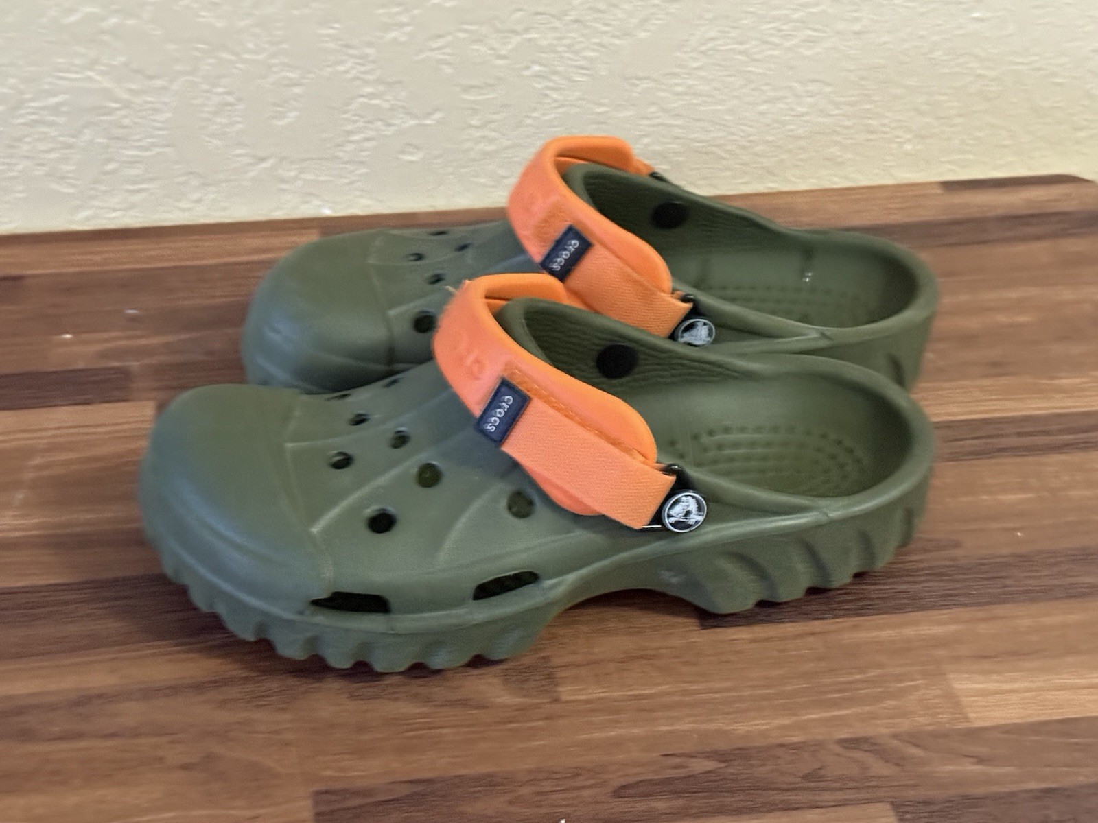 Crocs Off Road Sport Clog Green Men’s Size 7 Women’s 8