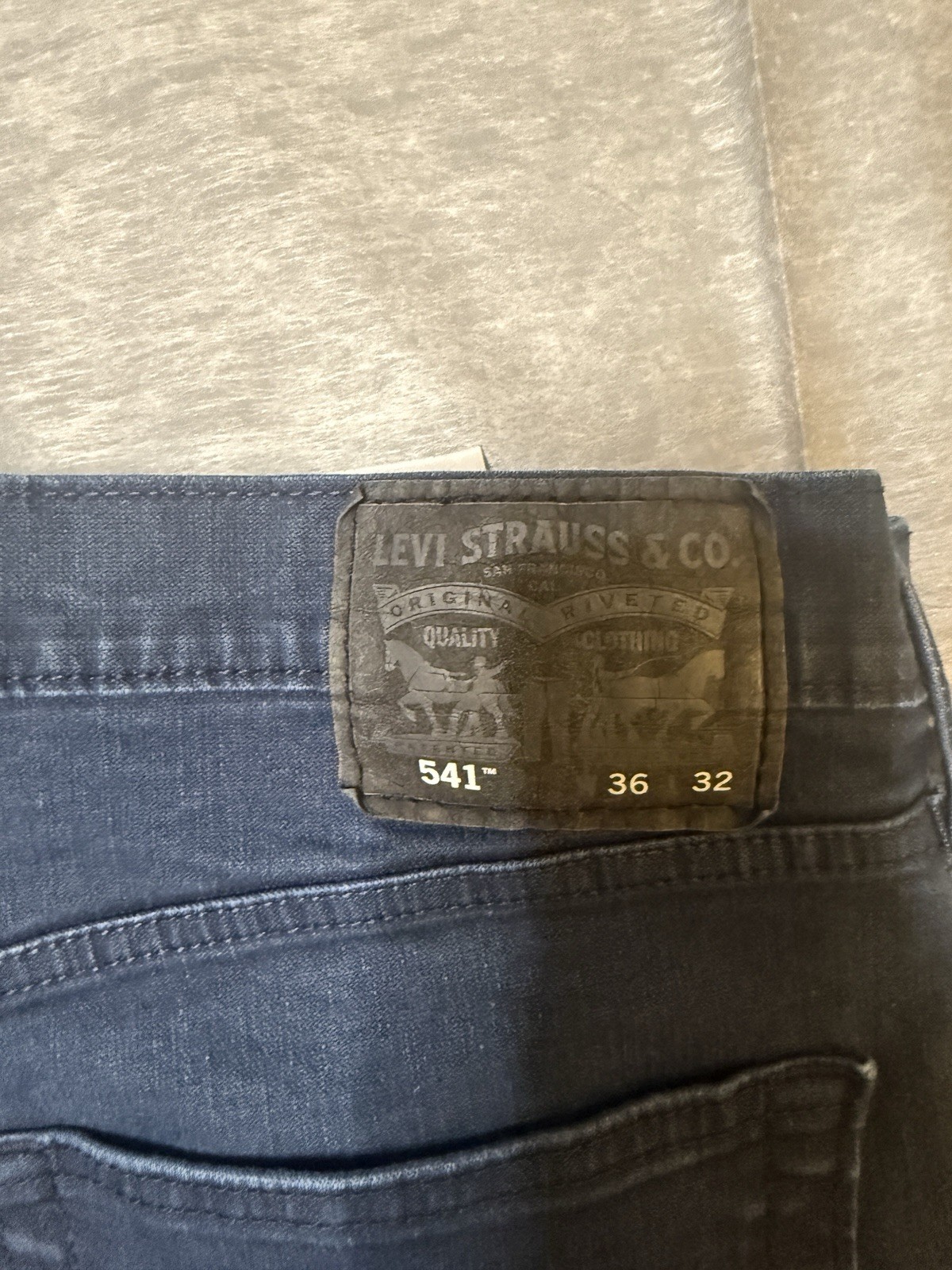 Levi’s Men’s 541 Athletic Fit Tapered Dark Blue Pants Mid Rise 5-Pocket (P3)